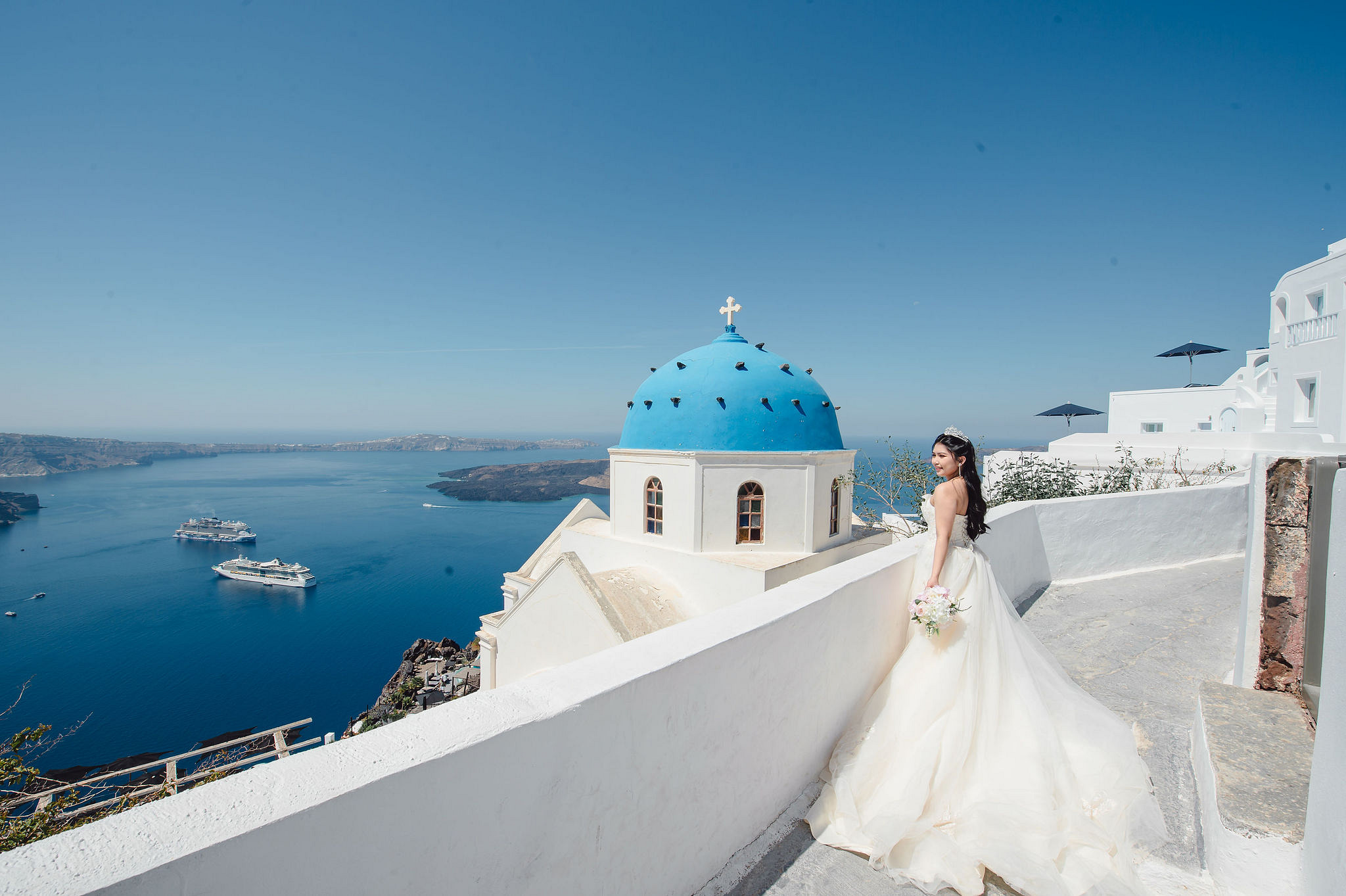 Santorini Pre-Wedding Photoshoot | Imerovigli, Firostefani & Finikia at Imerovigli pre-wedding photo