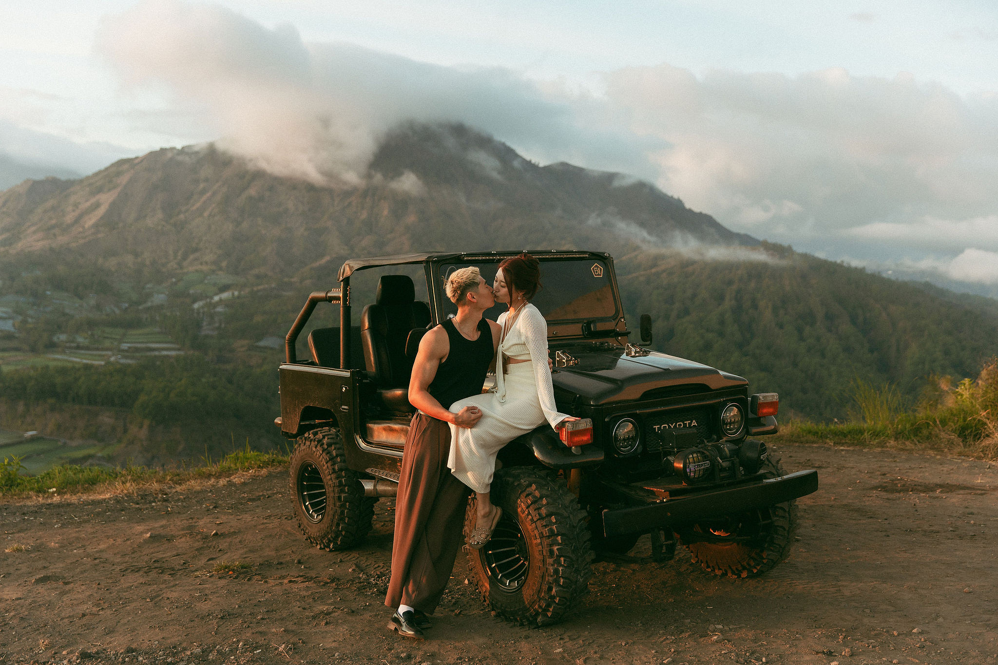 Bali Pre-Wedding Photoshoot | Mt. Batur Pinggan Village, Gelato Diner & Black Sand Beach at Mt. Batur - Pinggan Village   pre-wedding photo