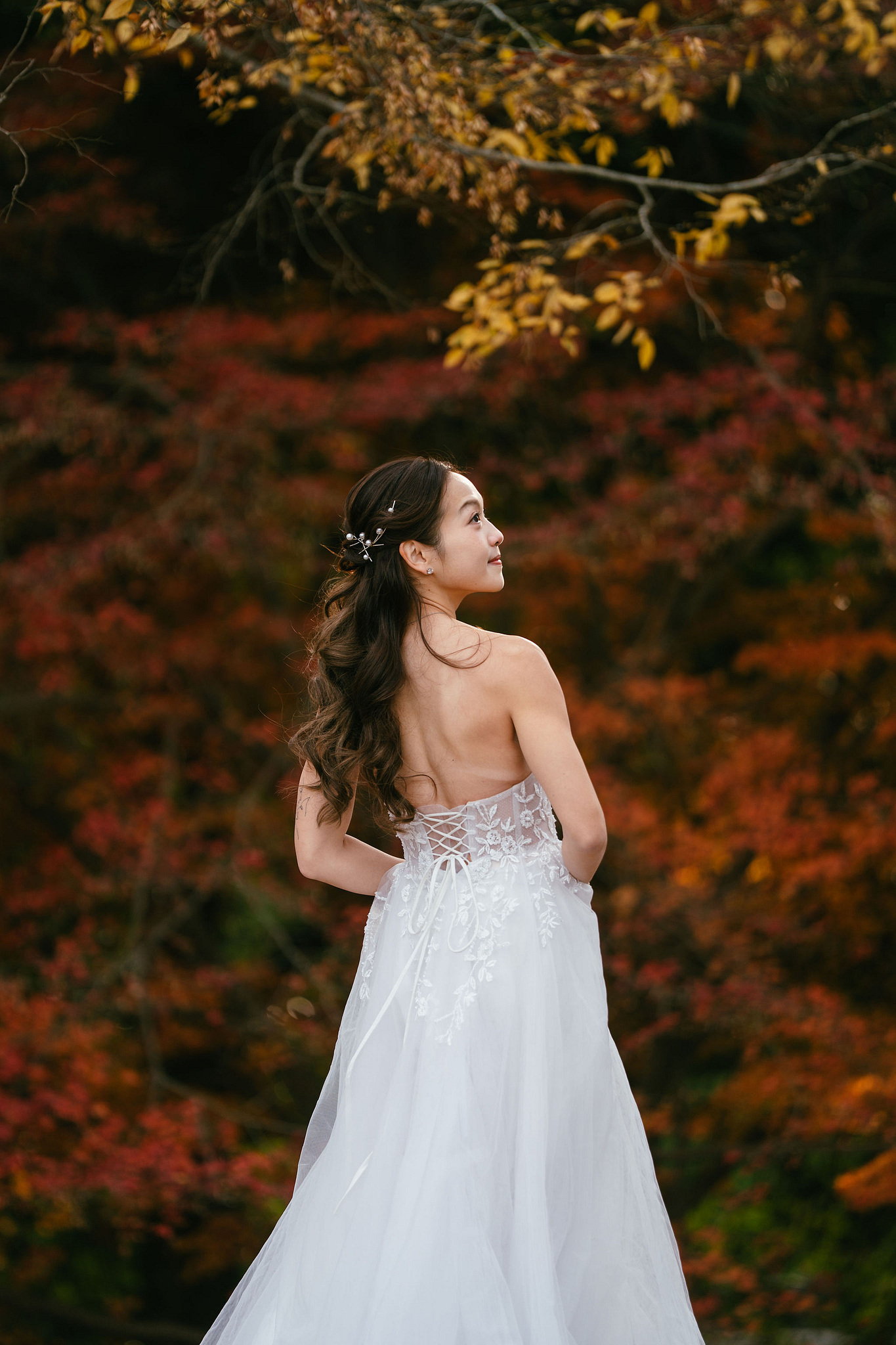 Kyoto Pre-Wedding Photoshoot | Ninenzaka, Nara Deer Park & Mt. Wakakusa at Nara Deer Park pre-wedding photo