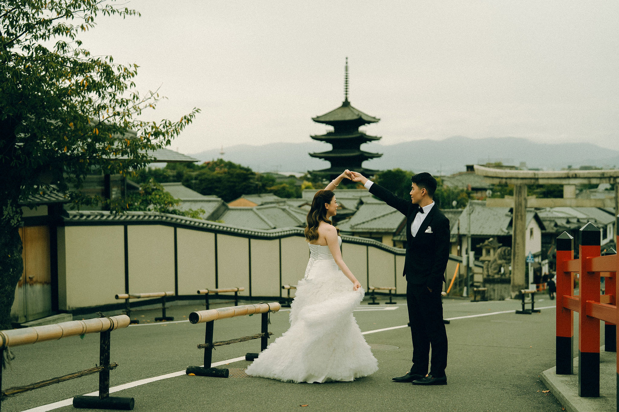 Kyoto Pre-Wedding Photoshoot | Fushimi Inari, Gion & Nara Park at Gion District & Historic Streets pre-wedding photo