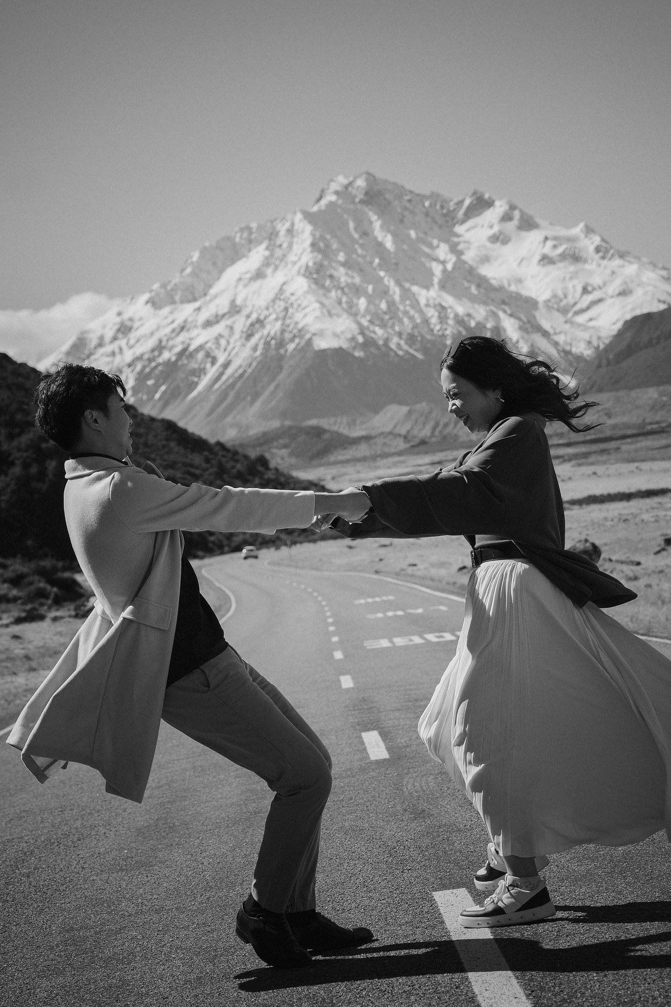 New Zealand Pre-Wedding Photoshoot | Lake Wakatipu, Alta Tarns, Coromandel Peak to Mount Cook at Mount Cook National Park pre-wedding photo
