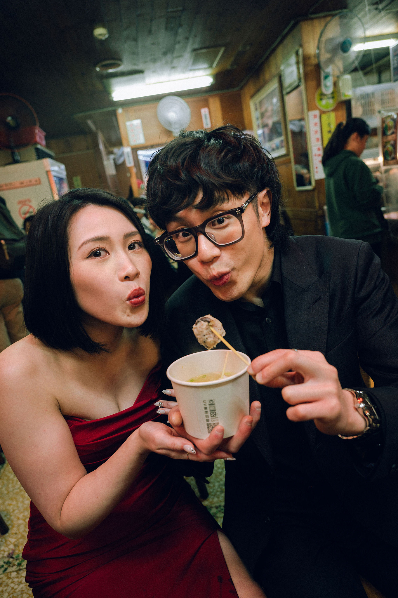 Taiwan Pre-Wedding Photoshoot | Ximending, Lengshuikeng & Jiufen at Jiufen pre-wedding photo