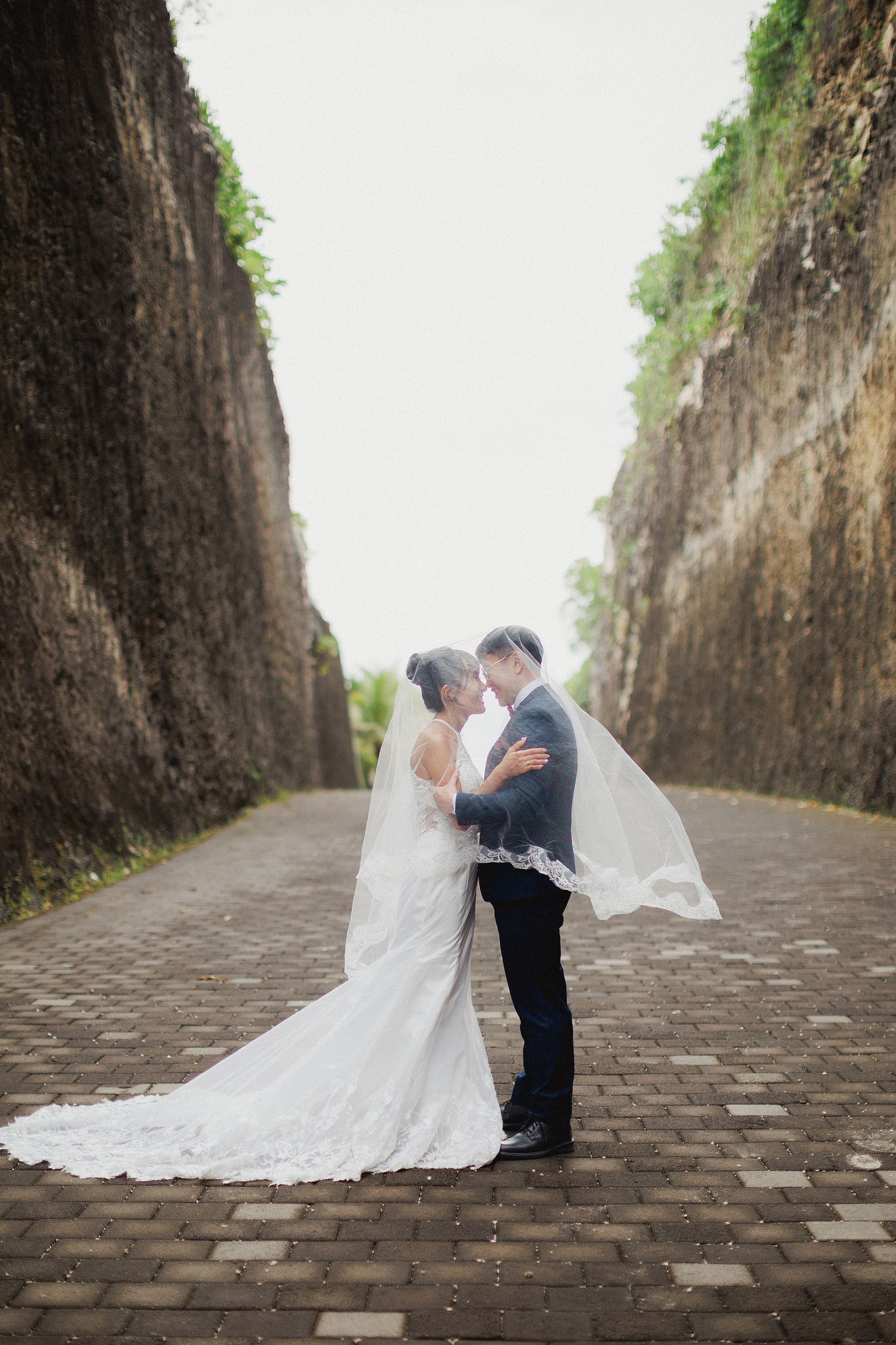 Bali Pre-Wedding Photoshoot | Pinggan Village, Sawangan Beach, Twin Cliff Valley & Malini Uluwatu at Twin Cliff Valley   pre-wedding photo