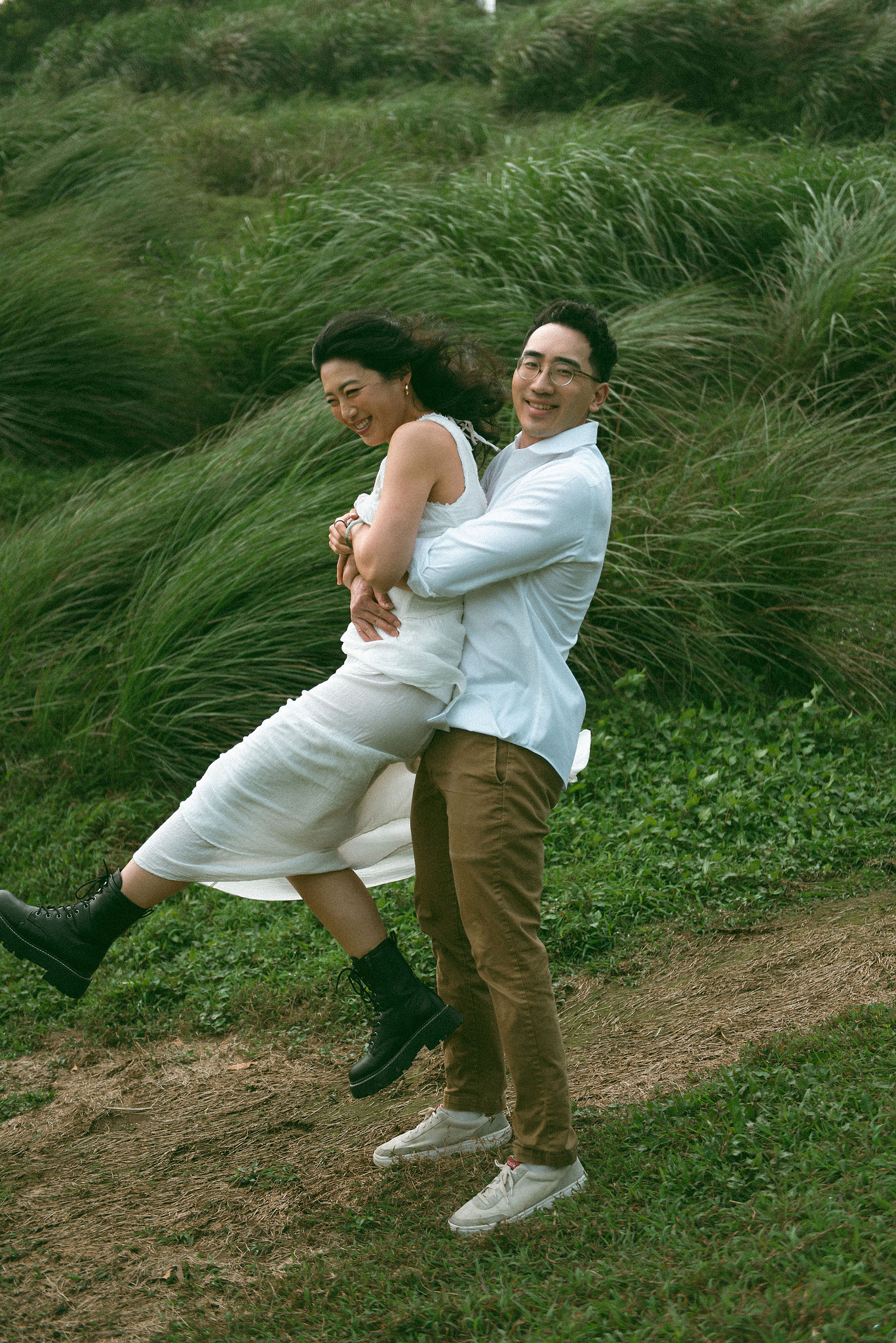 Taiwan Pre-Wedding Photoshoot | Cafe Chamber, Yangmingshan & Huaxi Street Night Market at Yangmingshan pre-wedding photo