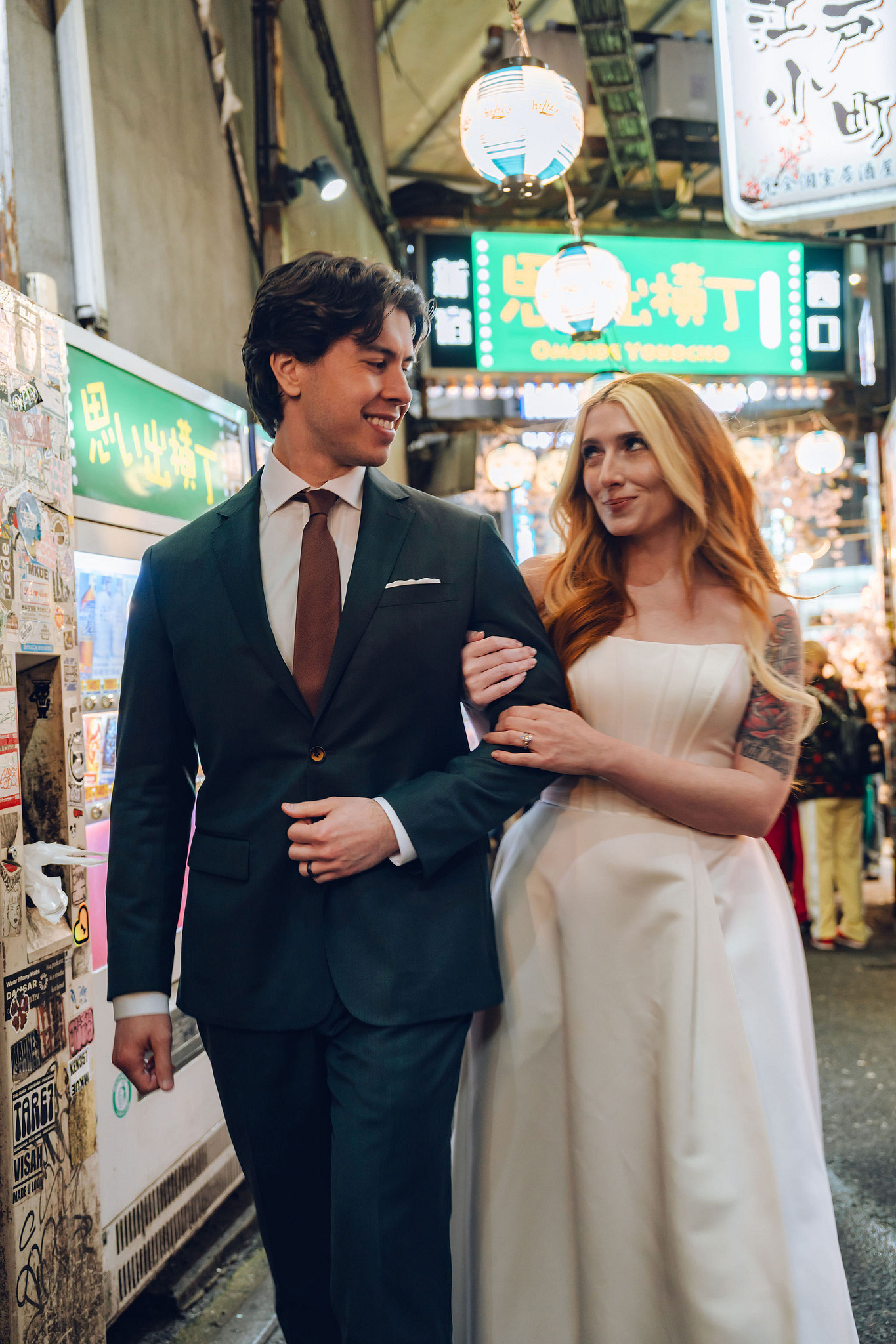 Tokyo & Mt. Fuji Pre-Wedding Photoshoot | Tokyo Garden Shrine, Lake Kawaguchiko & Shinjuku Street at Shinjuku Streets pre-wedding photo