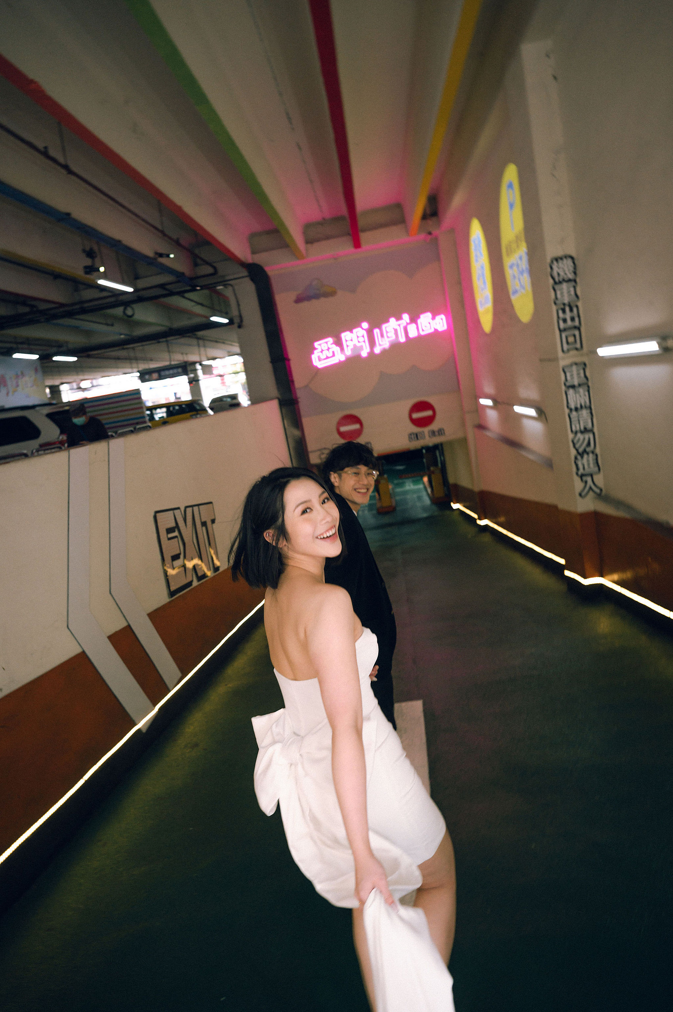 Taiwan Pre-Wedding Photoshoot | Ximending, Lengshuikeng & Jiufen at Ximending pre-wedding photo