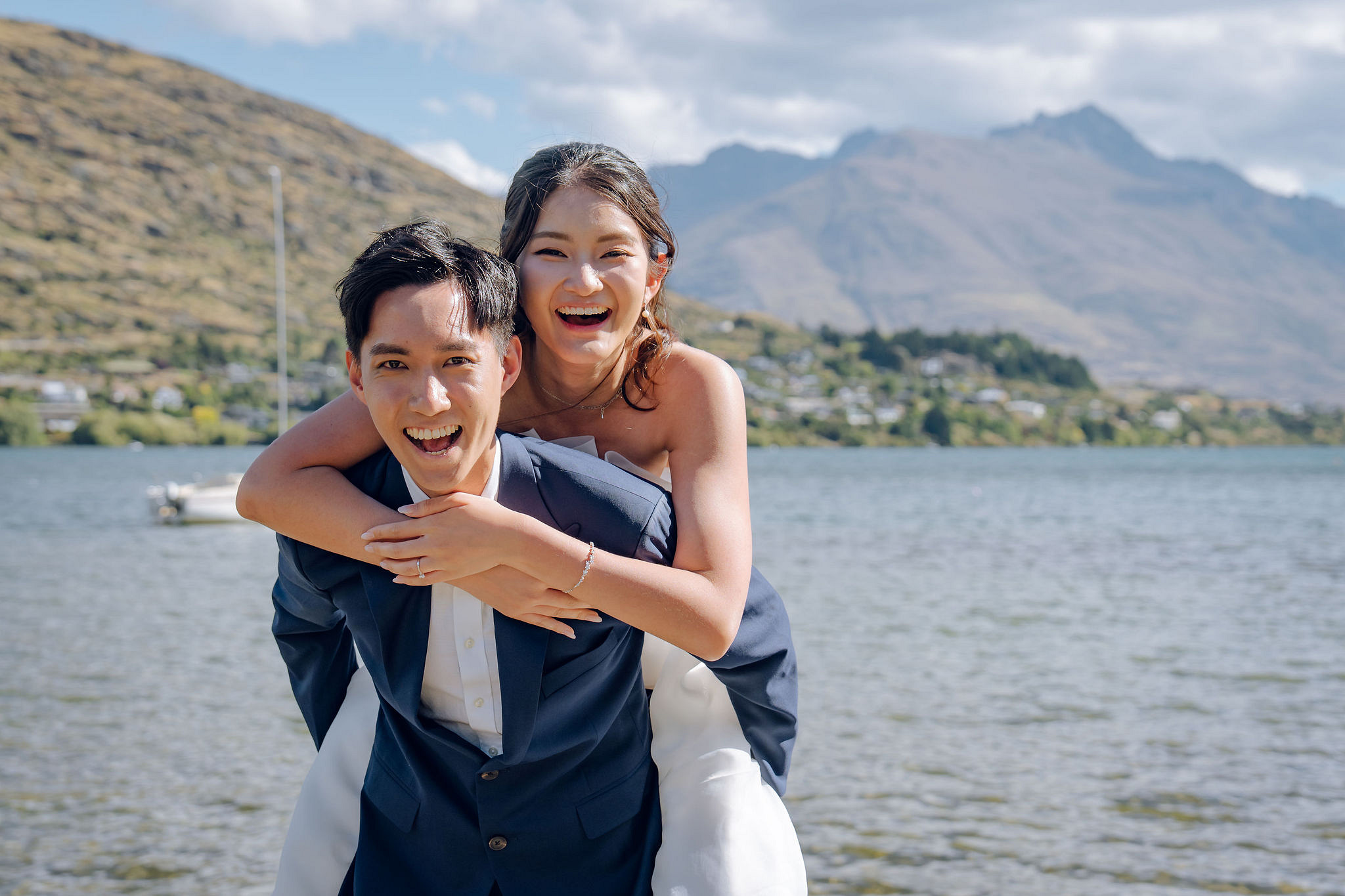 New Zealand Pre-Wedding Photoshoot | Coromandel Peak, Queenstown Highway & Alpaca Farm at Frankton Beach Boat Pier pre-wedding photo