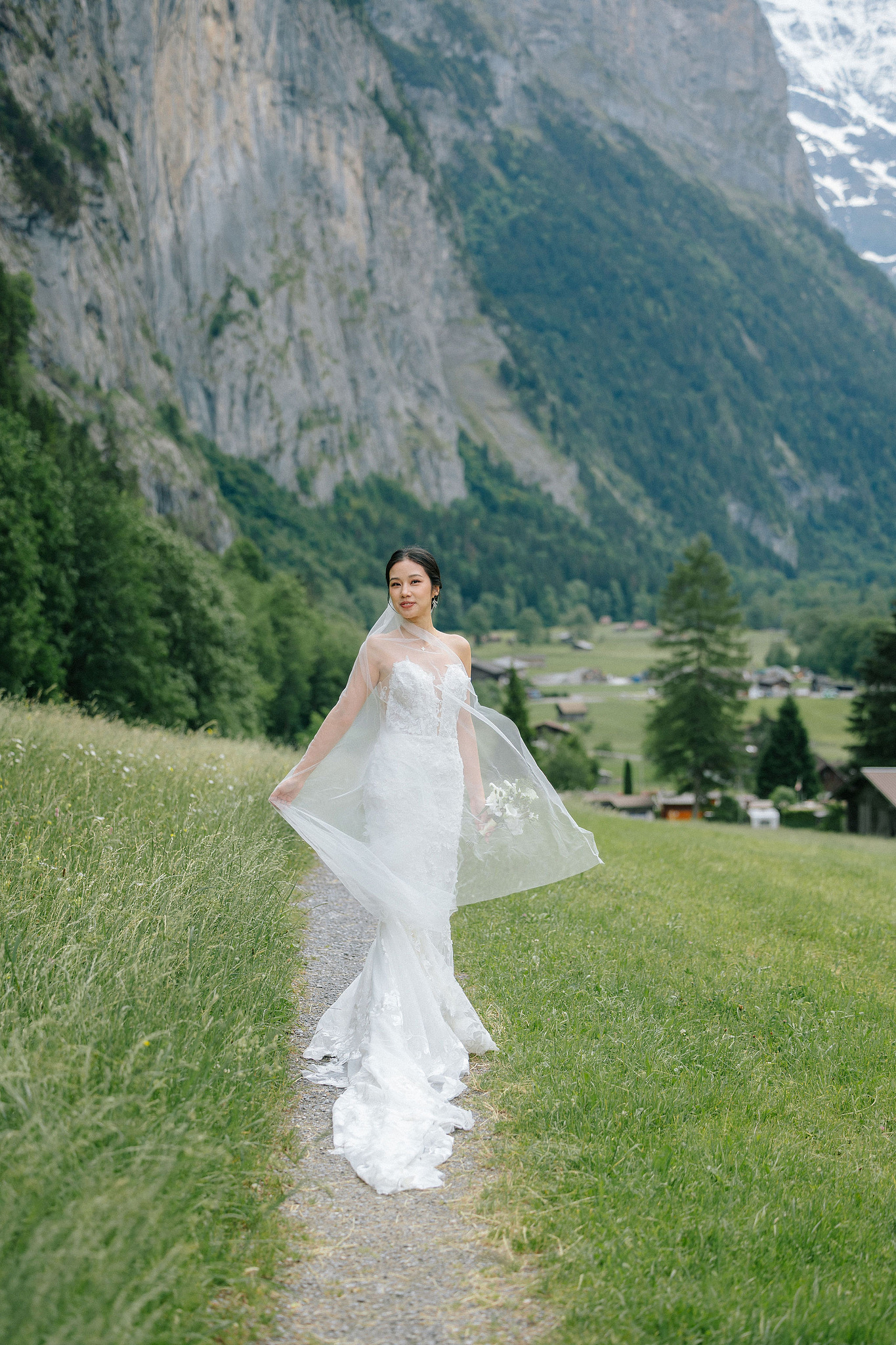 Switzerland Pre-Wedding Photoshoot | Grindelwald Village & Lauterbrunnen & Lake Lungern at Grindelwald Village pre-wedding photo