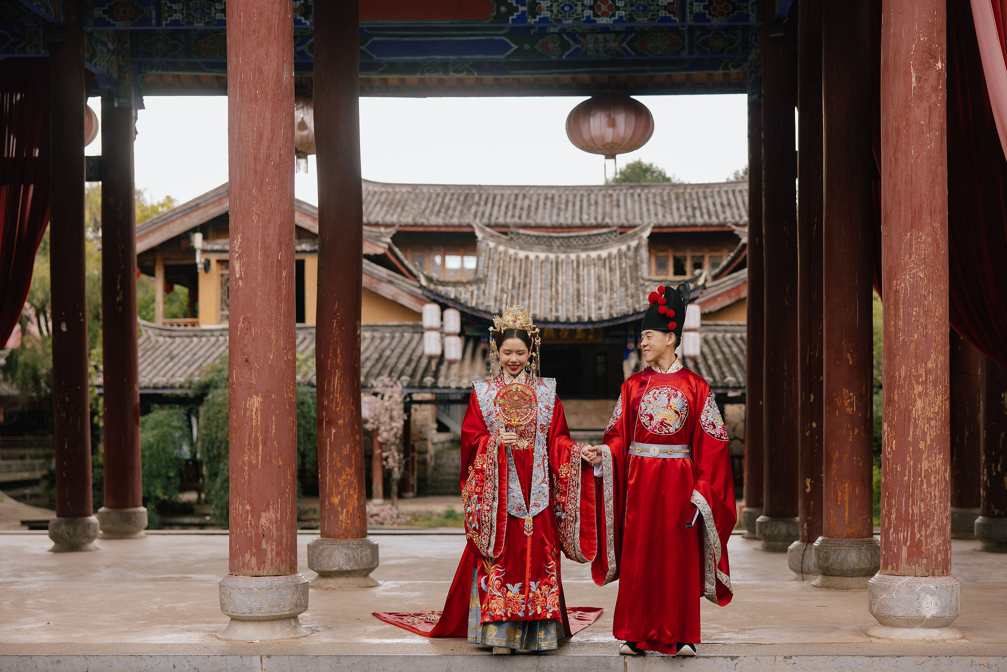 Yunnan Pre-Wedding Photoshoot Lijiang Dragon Jade Mountain Tribal Experience Ancient Town Hanfu at Yunnan Ancient Town pre-wedding photo