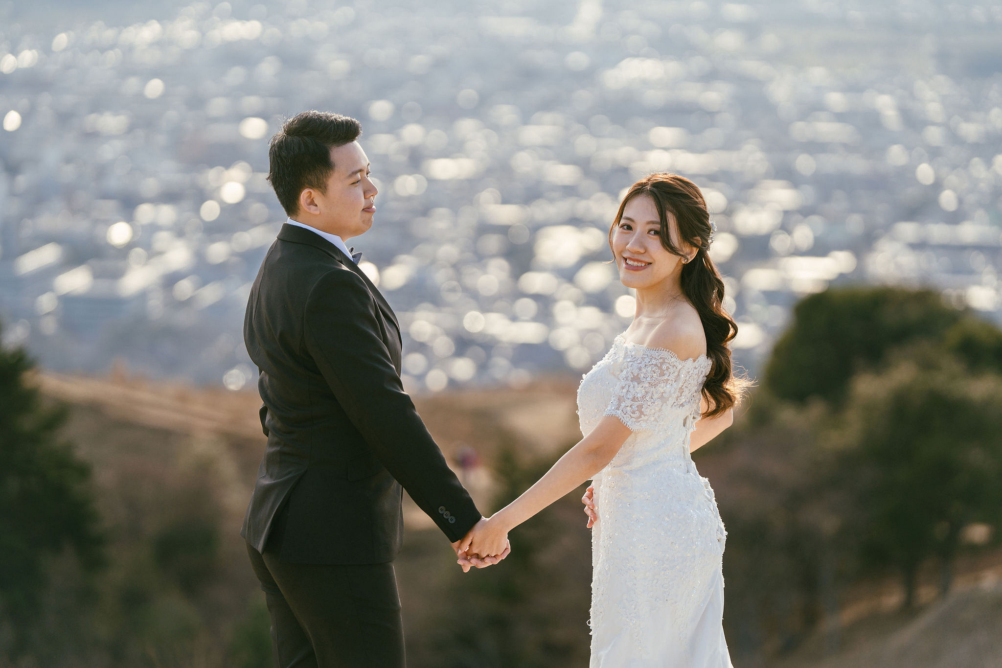 Kyoto Pre-Wedding Photoshoot | Nara Park, Gion & Mount Wakakusa at Mount Wakakusa pre-wedding photo