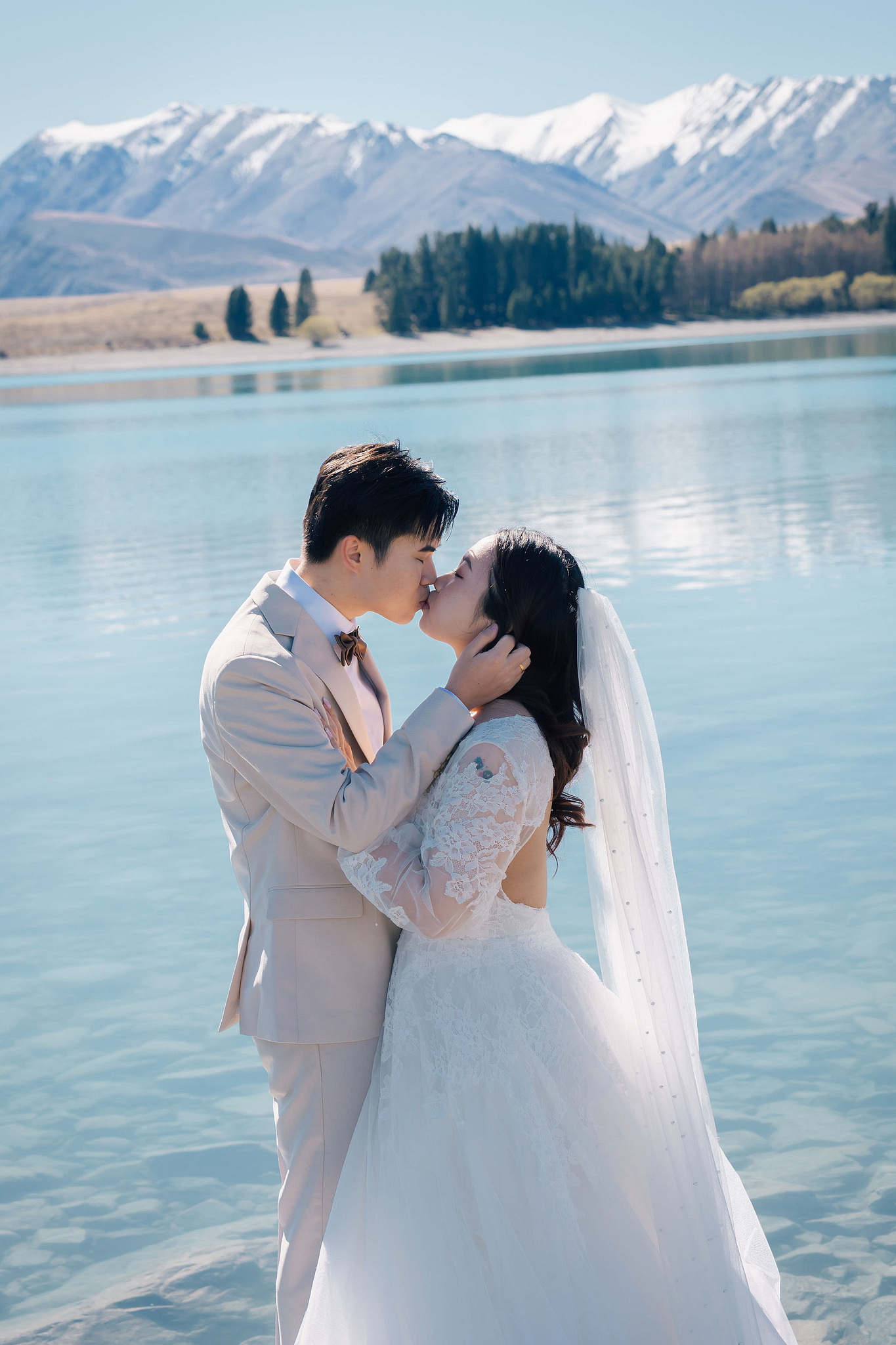 New Zealand Pre-Wedding Photoshoot | Lake Wakatipu, Alta Tarns, Coromandel Peak to Mount Cook at Lake Tekapo pre-wedding photo