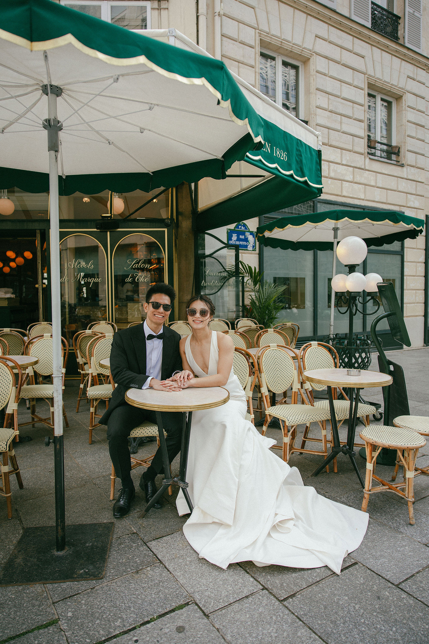 Paris Pre-Wedding Photoshoot | Place du Trocadéro, Luxembourg Gardens, Parisian Café, Louvre & Bir-Hakeim Bridge at Parisian Café pre-wedding photo