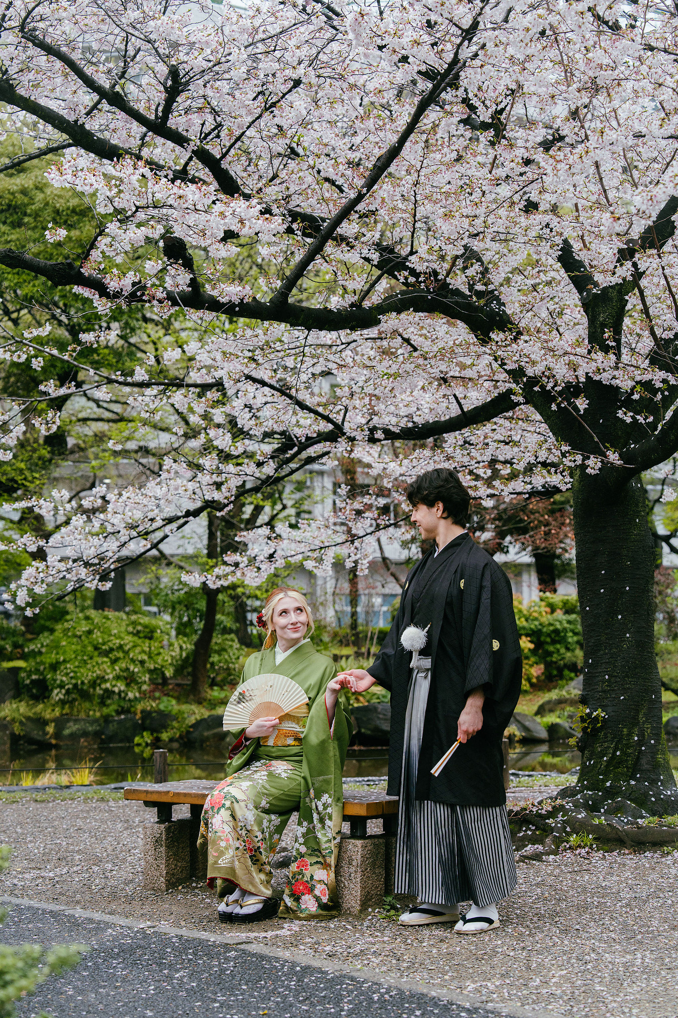 Tokyo & Mt. Fuji Pre-Wedding Photoshoot | Tokyo Garden Shrine, Lake Kawaguchiko & Shinjuku Street at Tokyo Garden Shrine pre-wedding photo