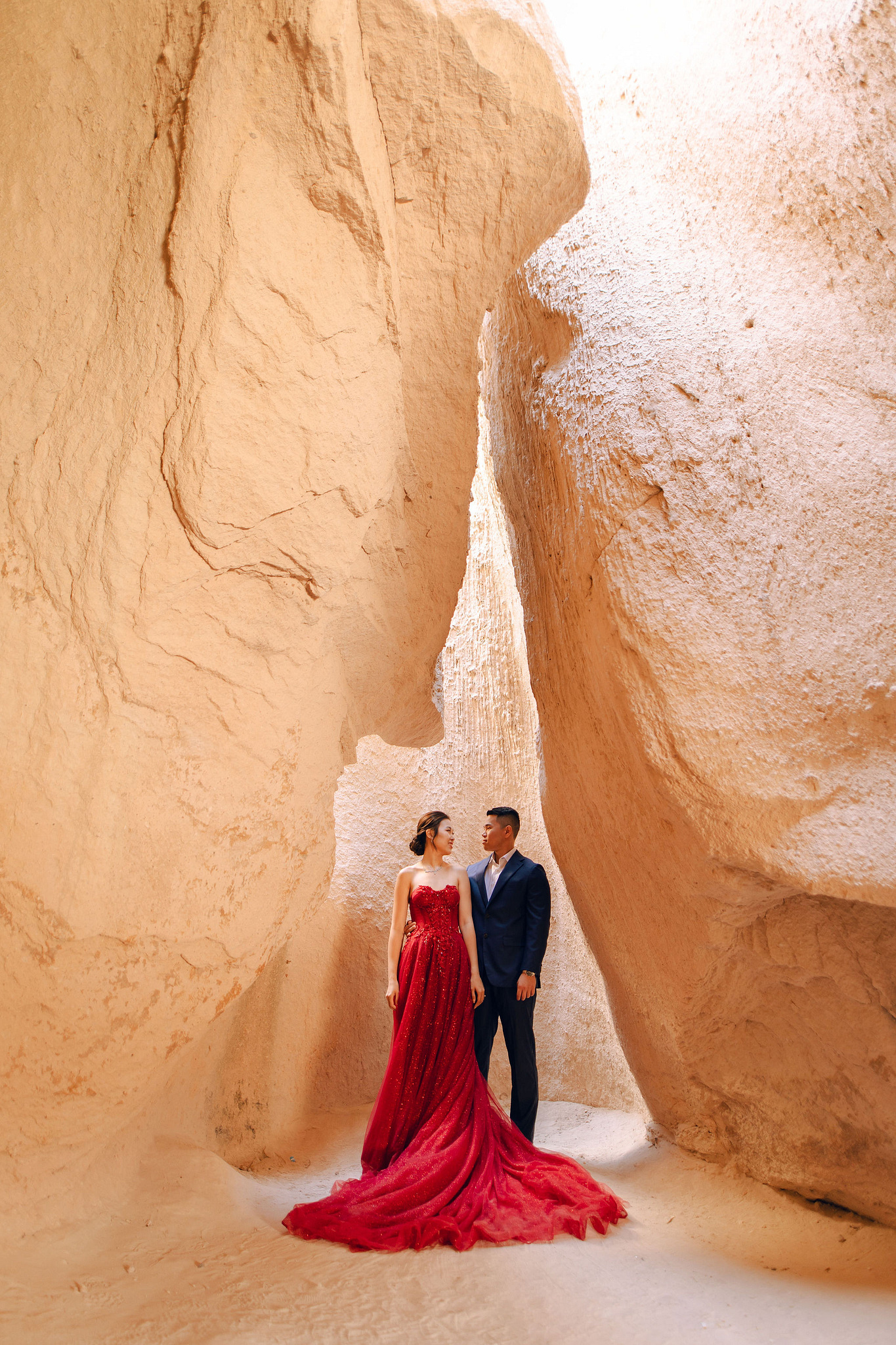 Cappadocia Pre-Wedding Photoshoot | Love Valley, Canyon, Lunar Cappadocian Hotel & Lake Tuz at Canyon pre-wedding photo