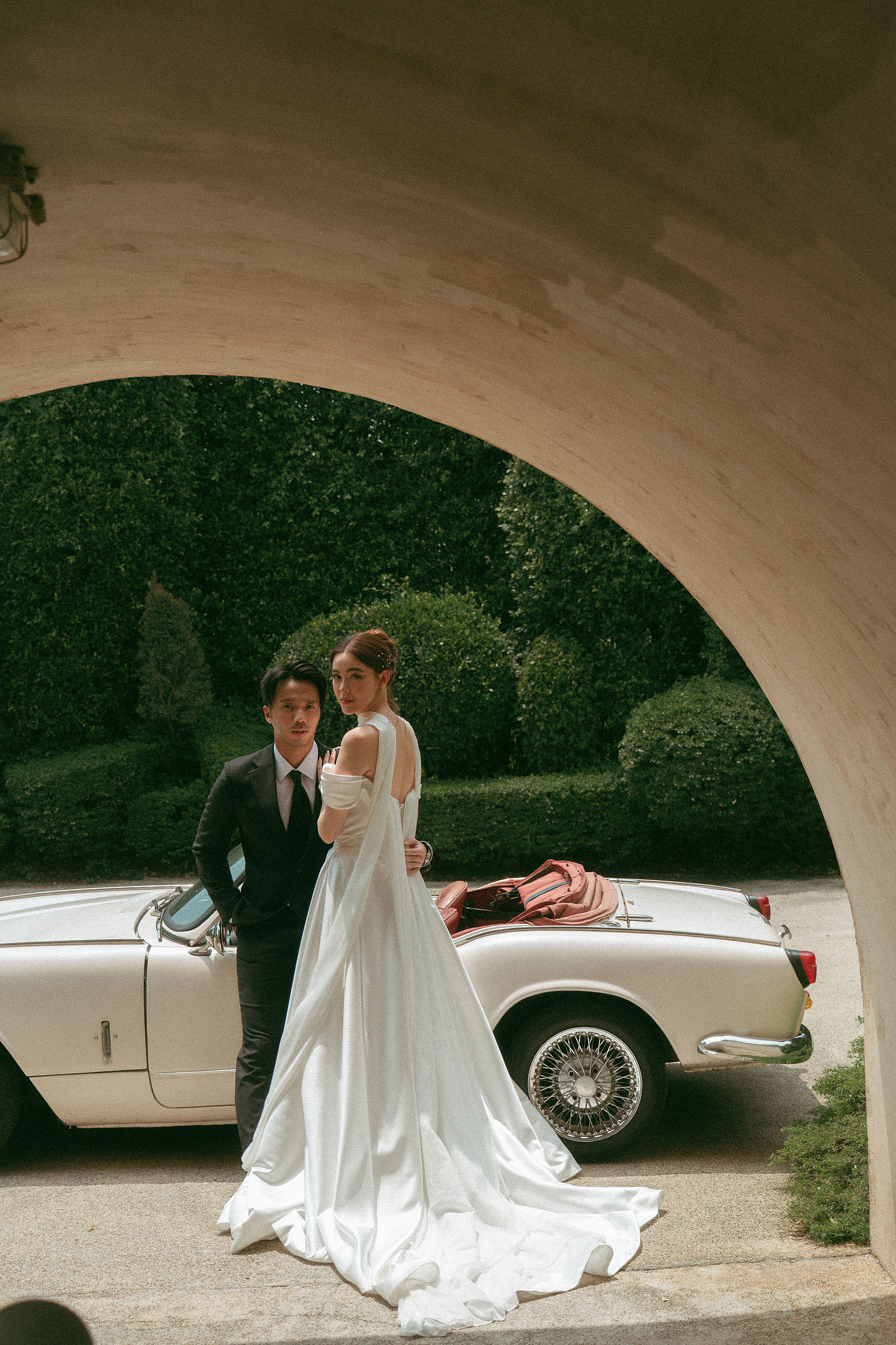 Ho Chi Minh Vietnam Pre-Wedding Photoshoot | European Film Studio, Market Streets & Saigon Bridge at Jardin de Rom pre-wedding photo