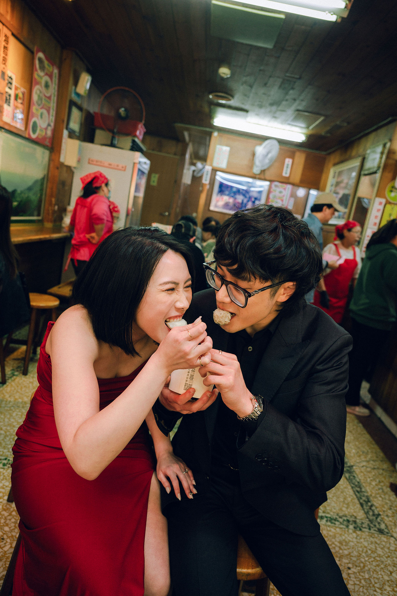 Taiwan Pre-Wedding Photoshoot | Ximending, Lengshuikeng & Jiufen at Jiufen pre-wedding photo