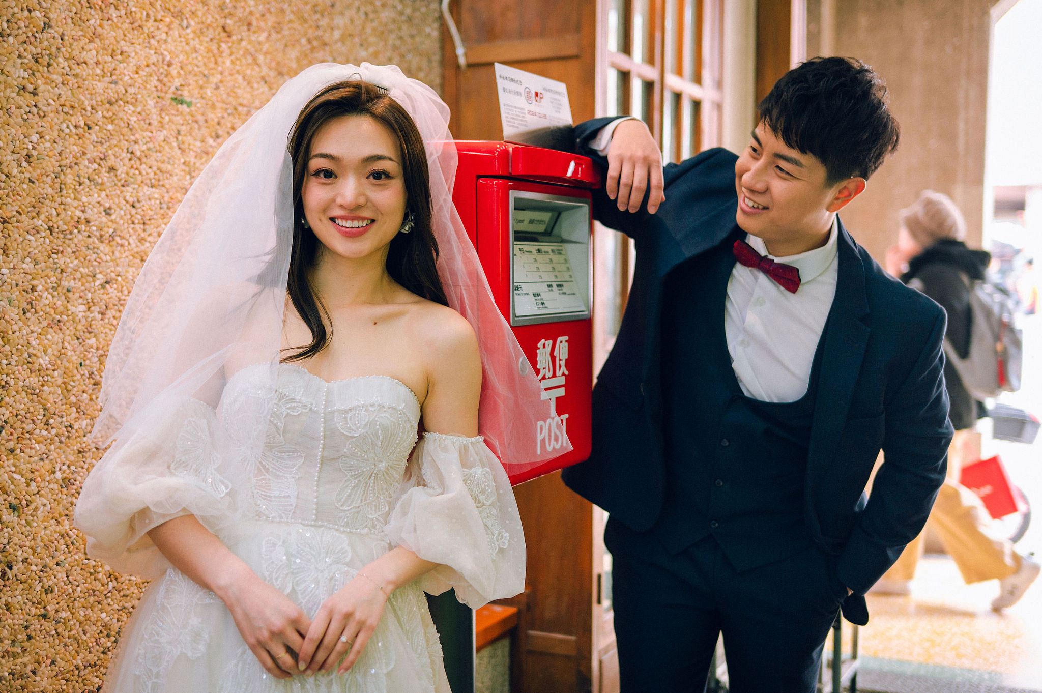 Taiwan Pre-Wedding Photoshoot | Dadaocheng, Nanjing Road & Huaxi Street at Dadaocheng pre-wedding photo
