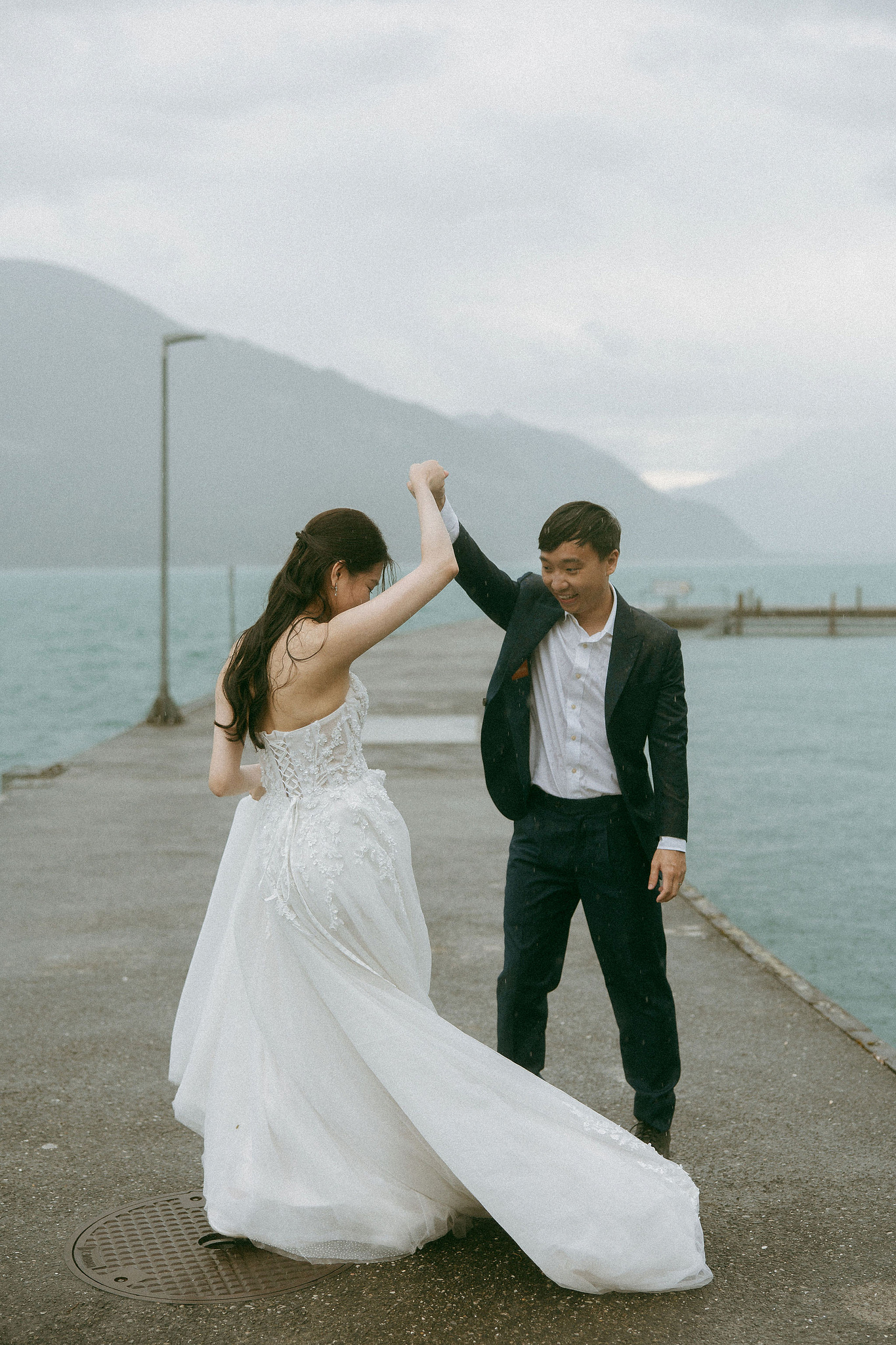 Switzerland Pre-Wedding Photoshoot | Spiez at Spiez pre-wedding photo