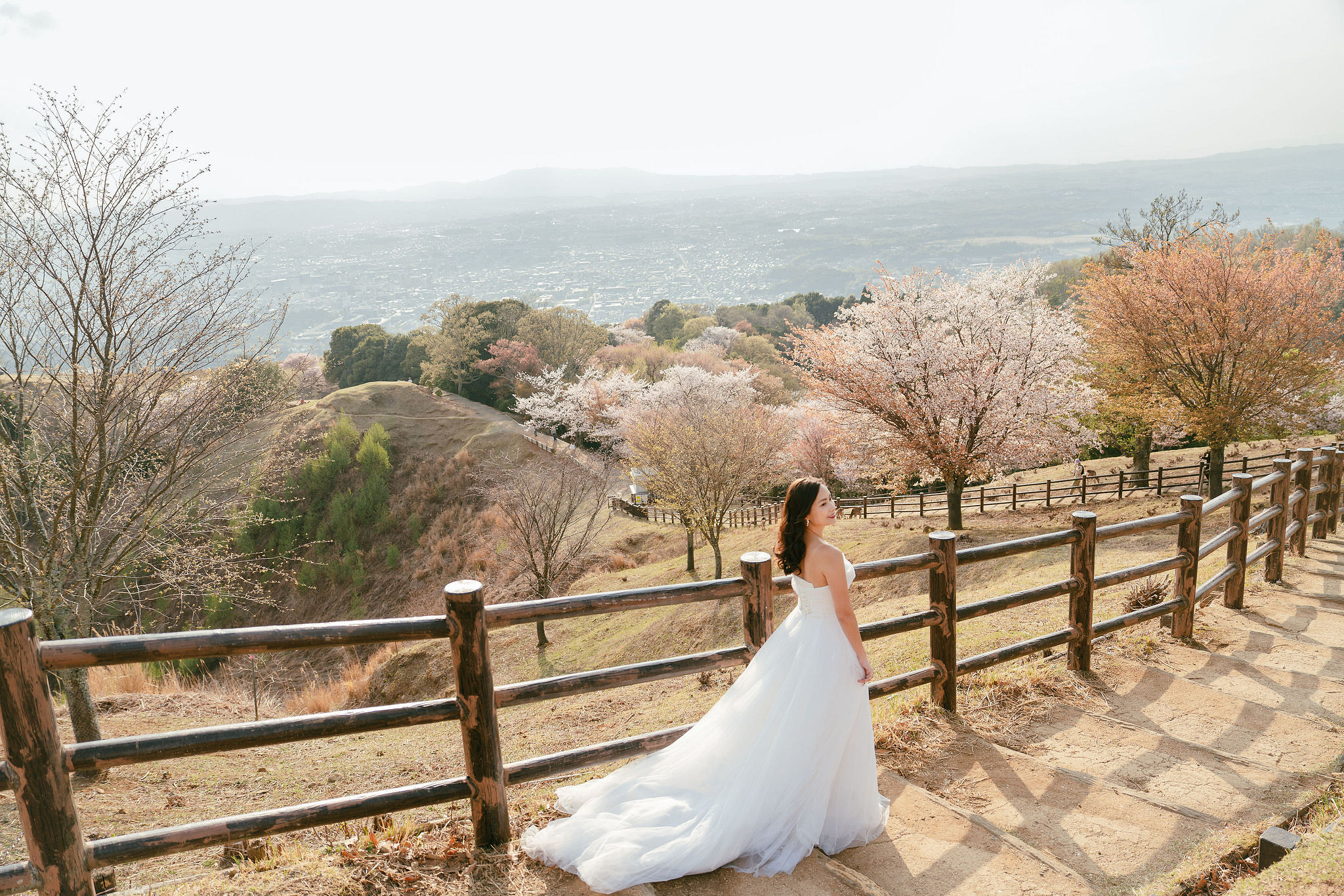 Kyoto Pre-Wedding Photoshoot | Gion Canal, Ninenzaka & Mount Wakakusa at Mount Wakakusa, Nara pre-wedding photo