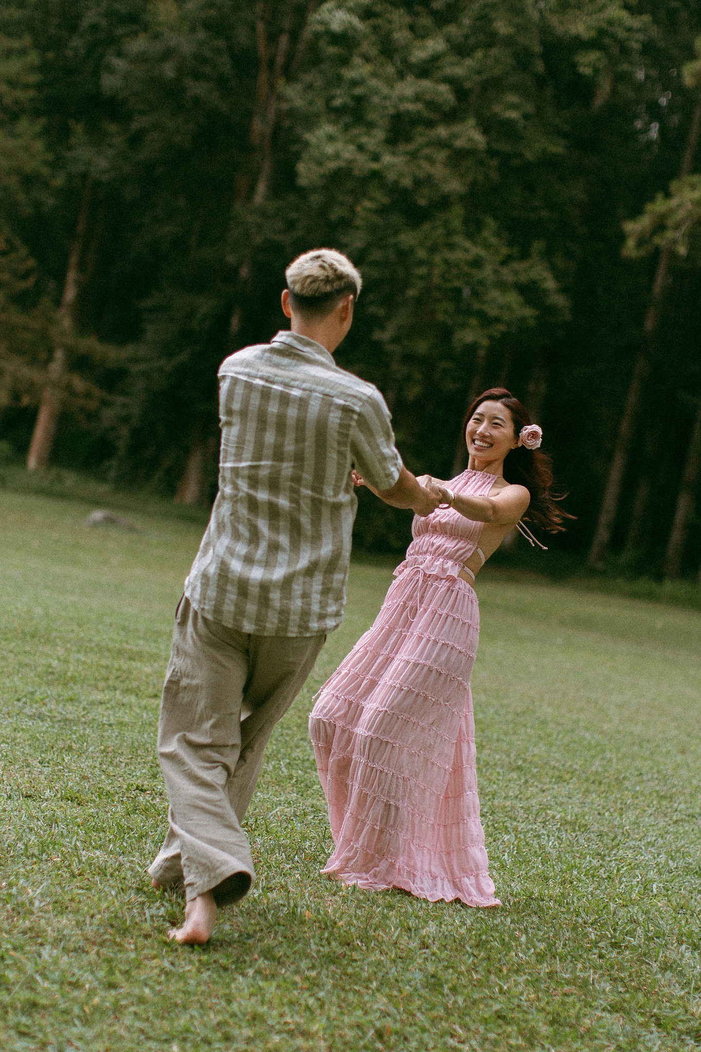 Bali Pre-Wedding Photoshoot | Lake Tamblingan, Kebun Raya Botanic Gardens & Blangsinga Waterfall at Botanic Gardens pre-wedding photo