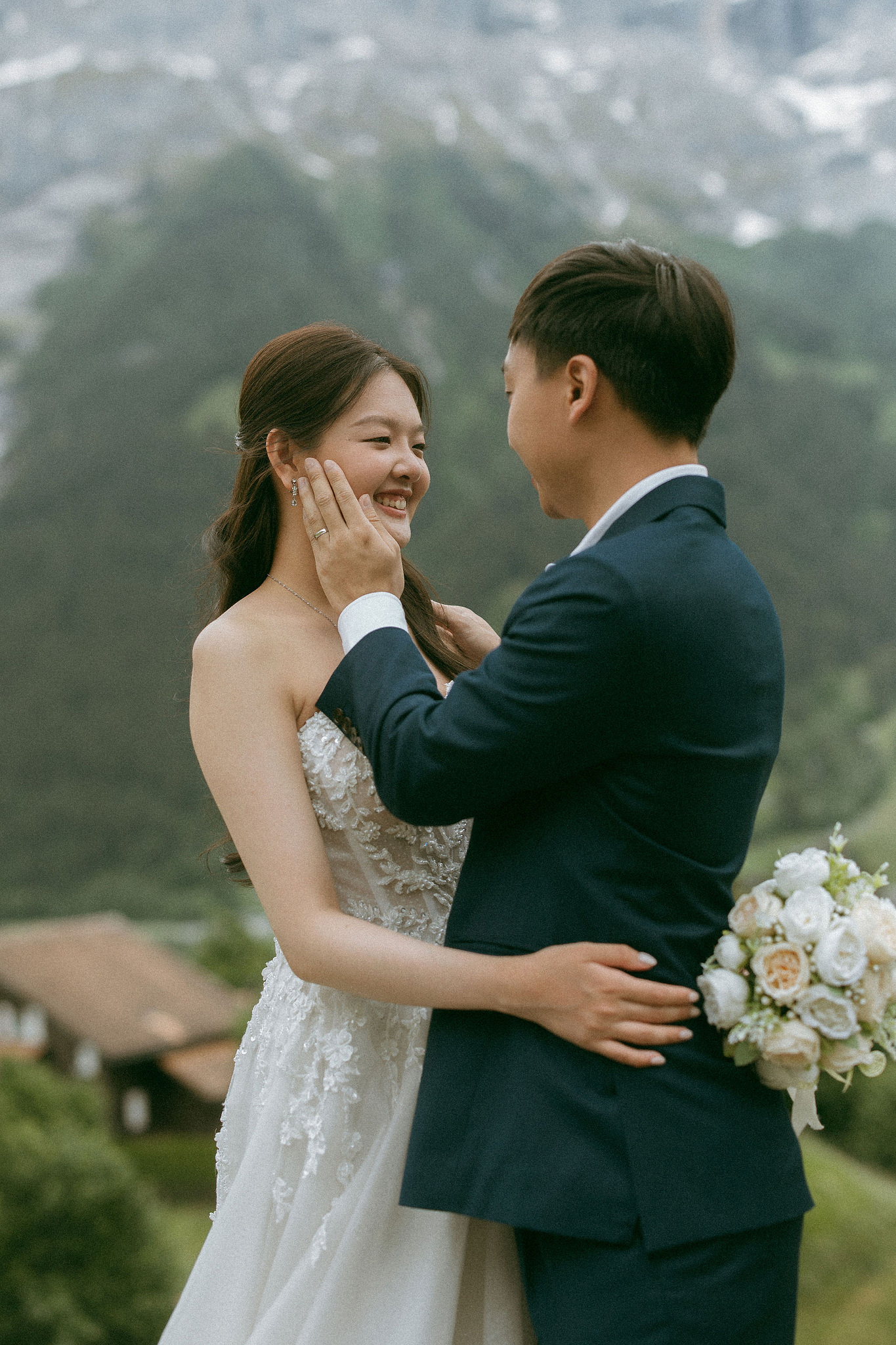 Switzerland Pre-Wedding Photoshoot | Spiez at Spiez pre-wedding photo