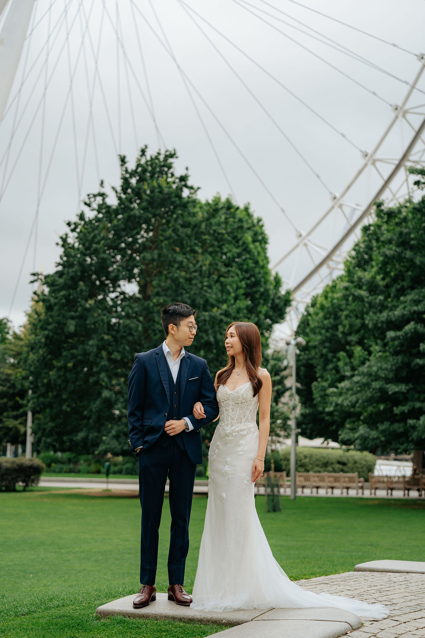London Pre-Wedding Photoshoot | Westminster, Big Ben & the London Eye at Westminster pre-wedding photo