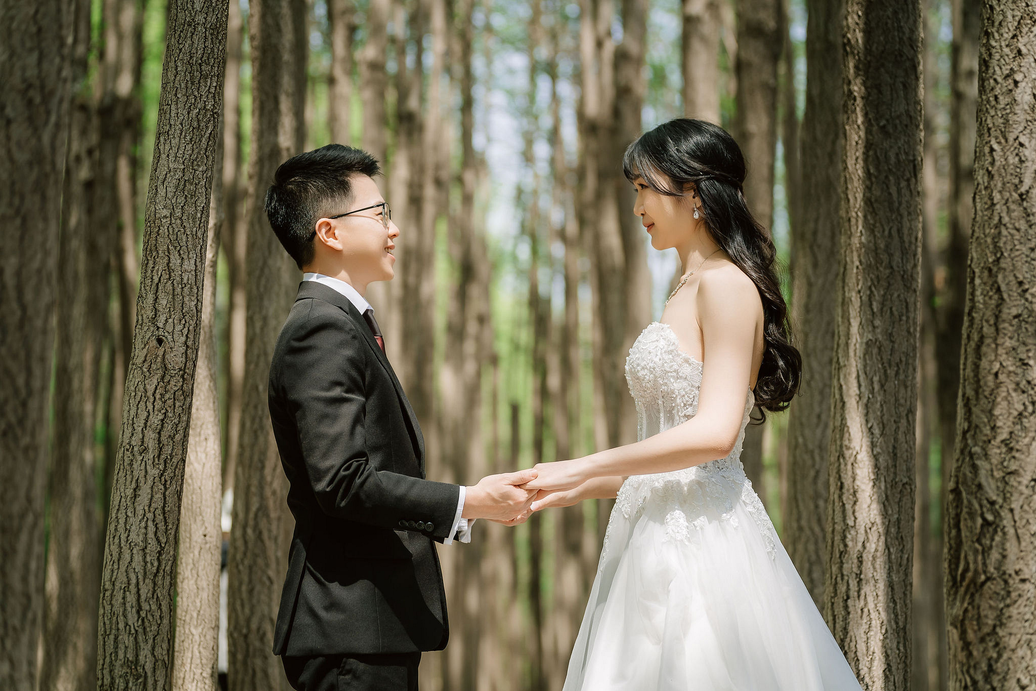 Seoul Pre-Wedding Photoshoot | Seoul Forest, Namsangol Hanok Village & Samcheong-dong at Seoul Forest pre-wedding photo