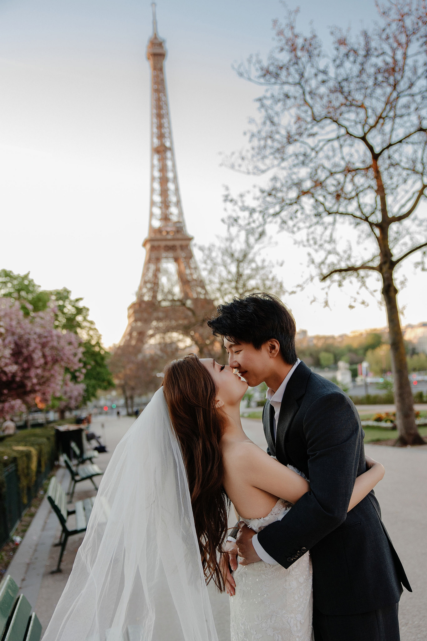 Paris Pre-Wedding Photoshoot | Place du Trocadéro, Bir-Hakeim Bridge, Sacré-Cœur Basilica, Parisian Café & Palais Royal at Place du Trocadéro pre-wedding photo
