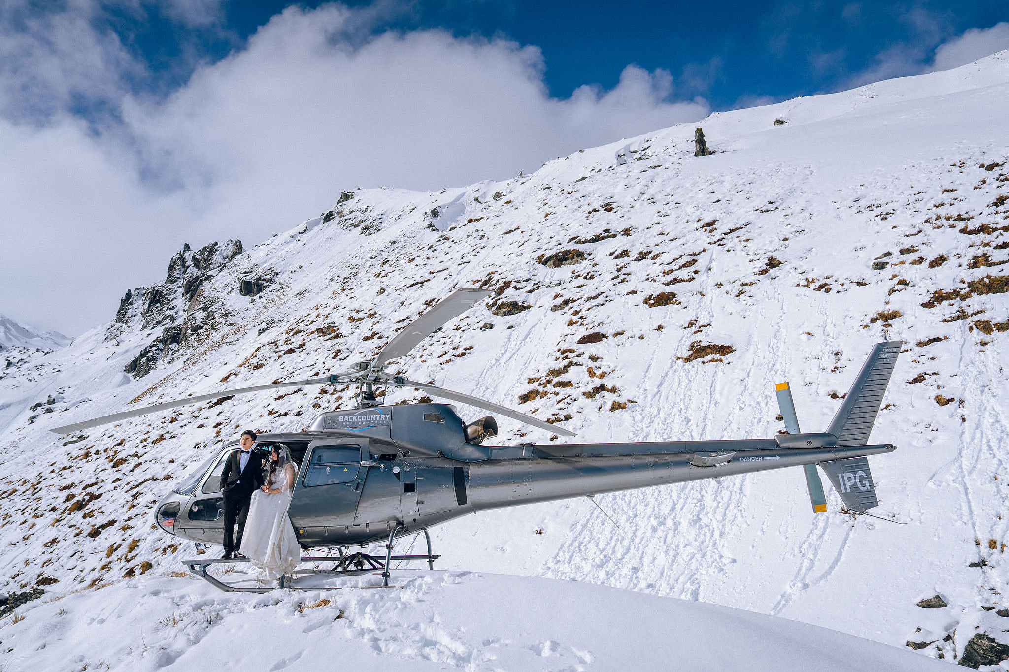 New Zealand Pre-Wedding Photoshoot | Lake Wakatipu, Alta Tarns, Coromandel Peak to Mount Cook at Alta Tarns pre-wedding photo