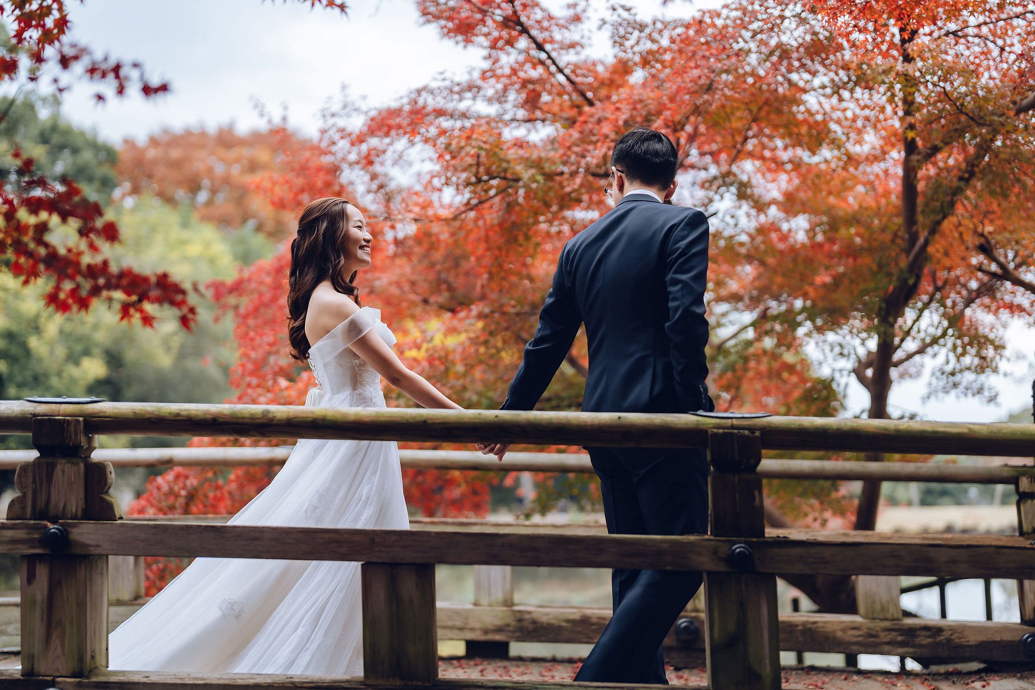 Kyoto Pre-Wedding Photoshoot | Kamo River, Nara Deer Park & Mt. Wakakusa at Nara Deer Park pre-wedding photo