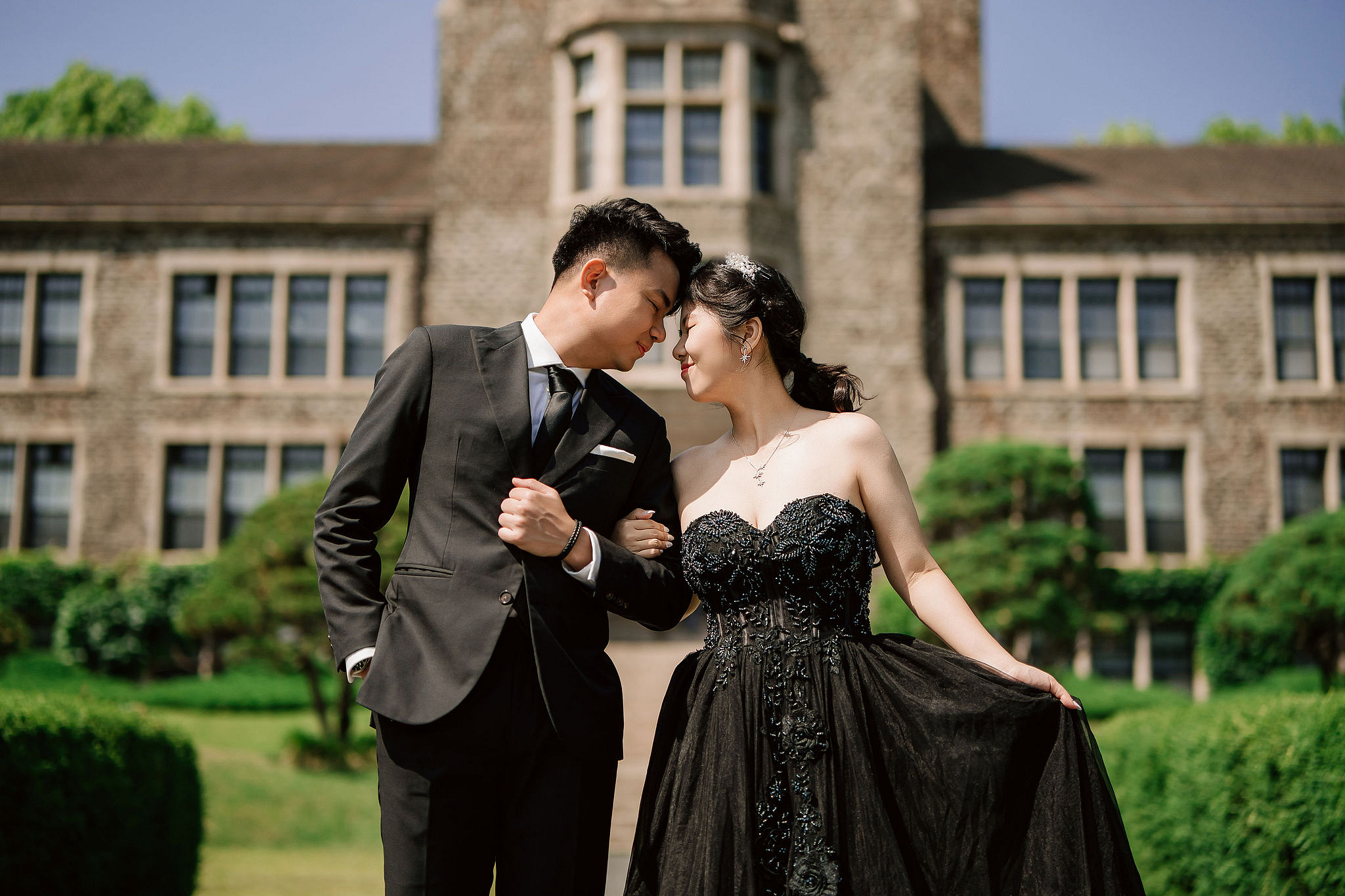 Seoul Pre-Wedding Photoshoot | Haneul Park, Yonsei University & Yeonnam-dong at Yonsei University pre-wedding photo