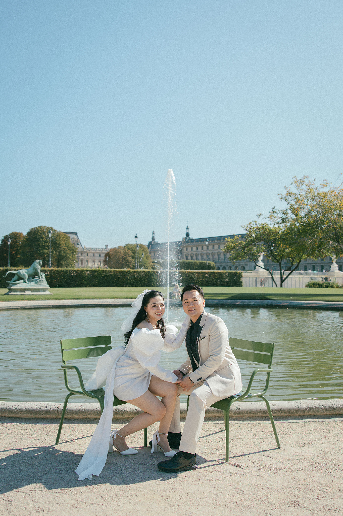 Paris Autumn Pre-Wedding Photoshoot | Avenue de Camoëns, Tuileries Garden, Louvre, Pont Alexandre III & Bir-Hakeim Bridge at Tuileries Garden pre-wedding photo