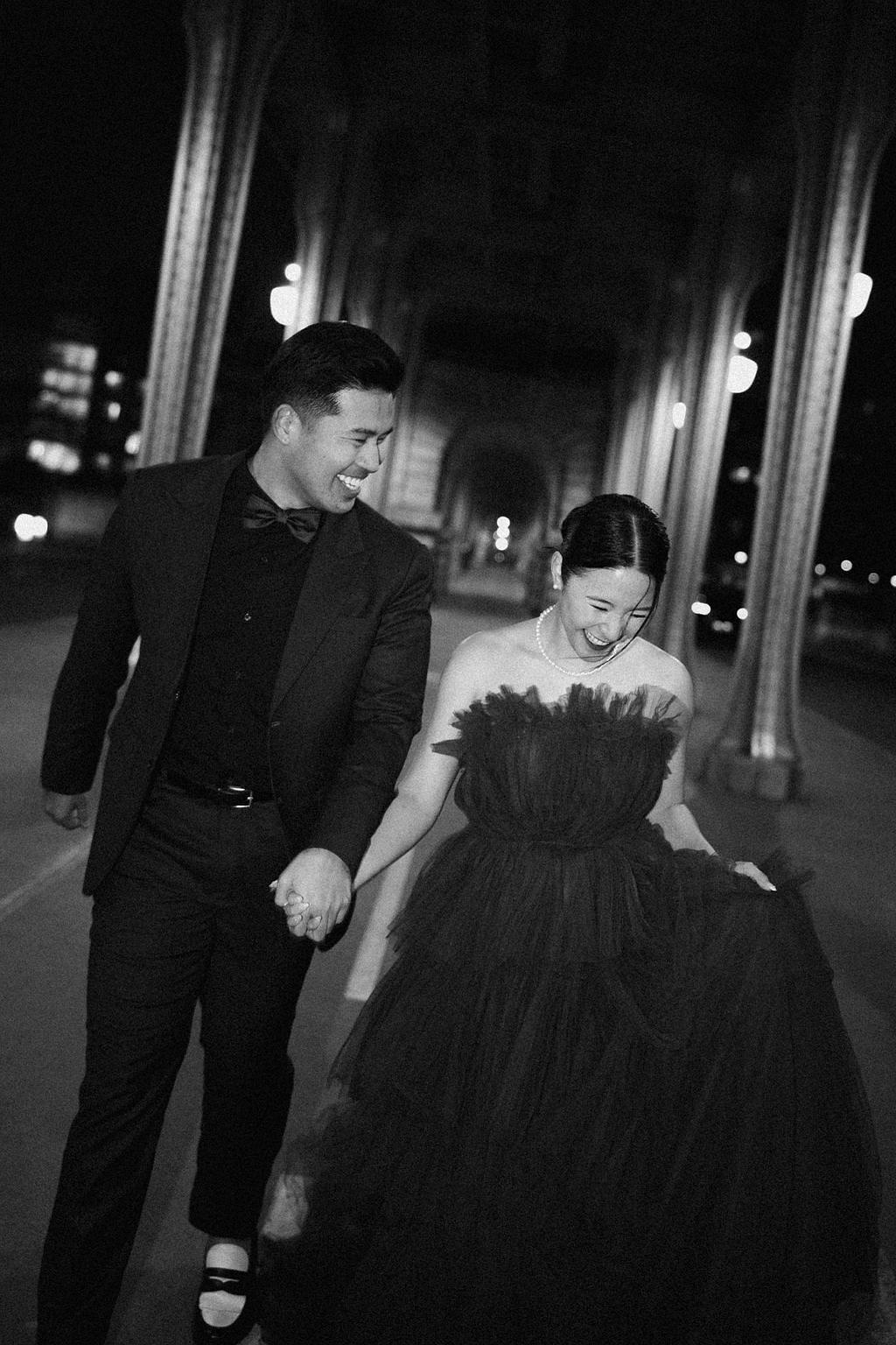 Paris Pre-Wedding Photoshoot with Eiﬀel Tower Louvre Museum Parisian Cafe Vintage Car Rooftop Night at Bir-Hakeim Bridge pre-wedding photo