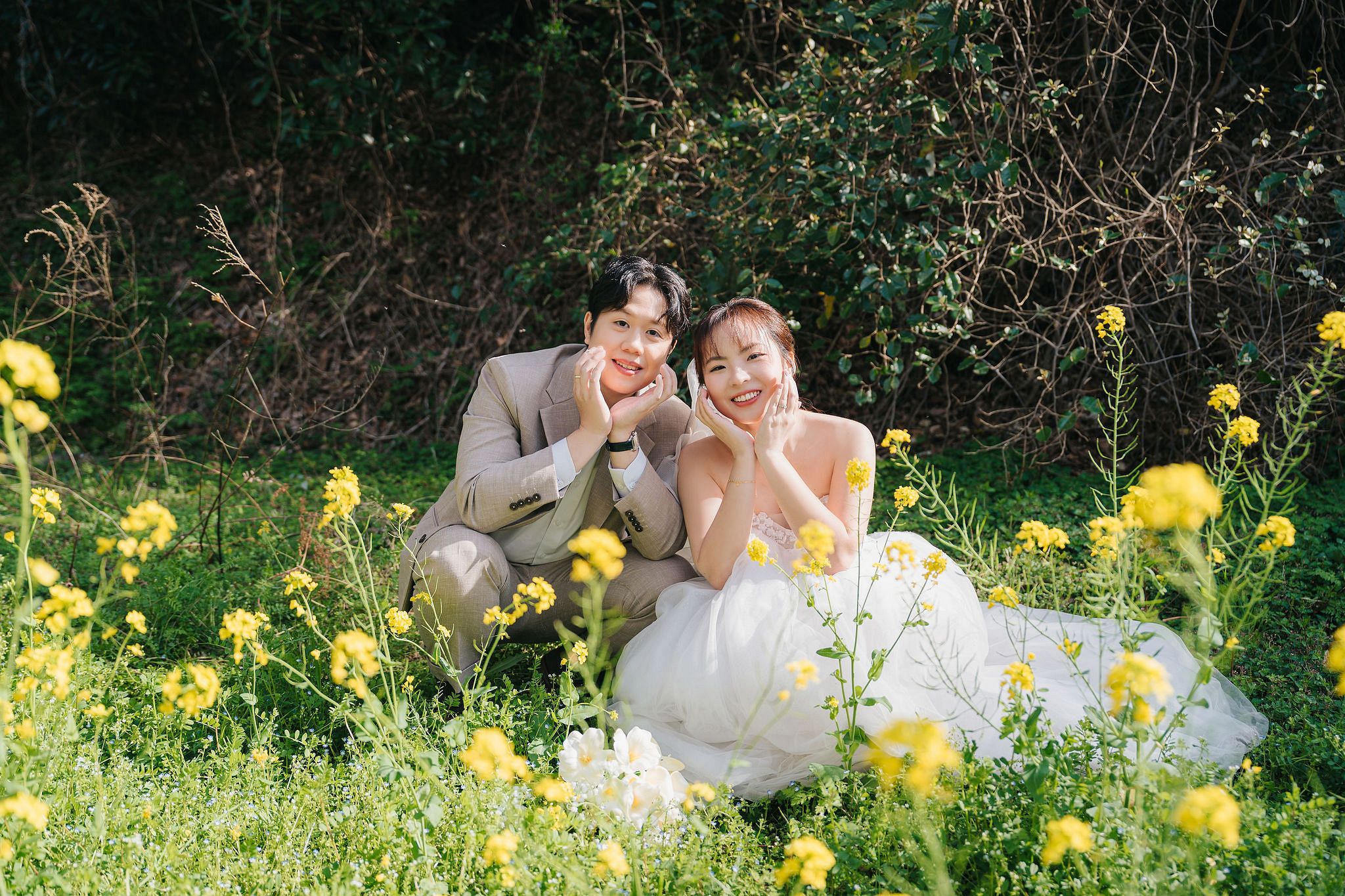 Jeju Pre-Wedding Photoshoot | Wangimae Forest, Yerae Ecological Park & Geumneung Beach at Yerae Ecological Park pre-wedding photo