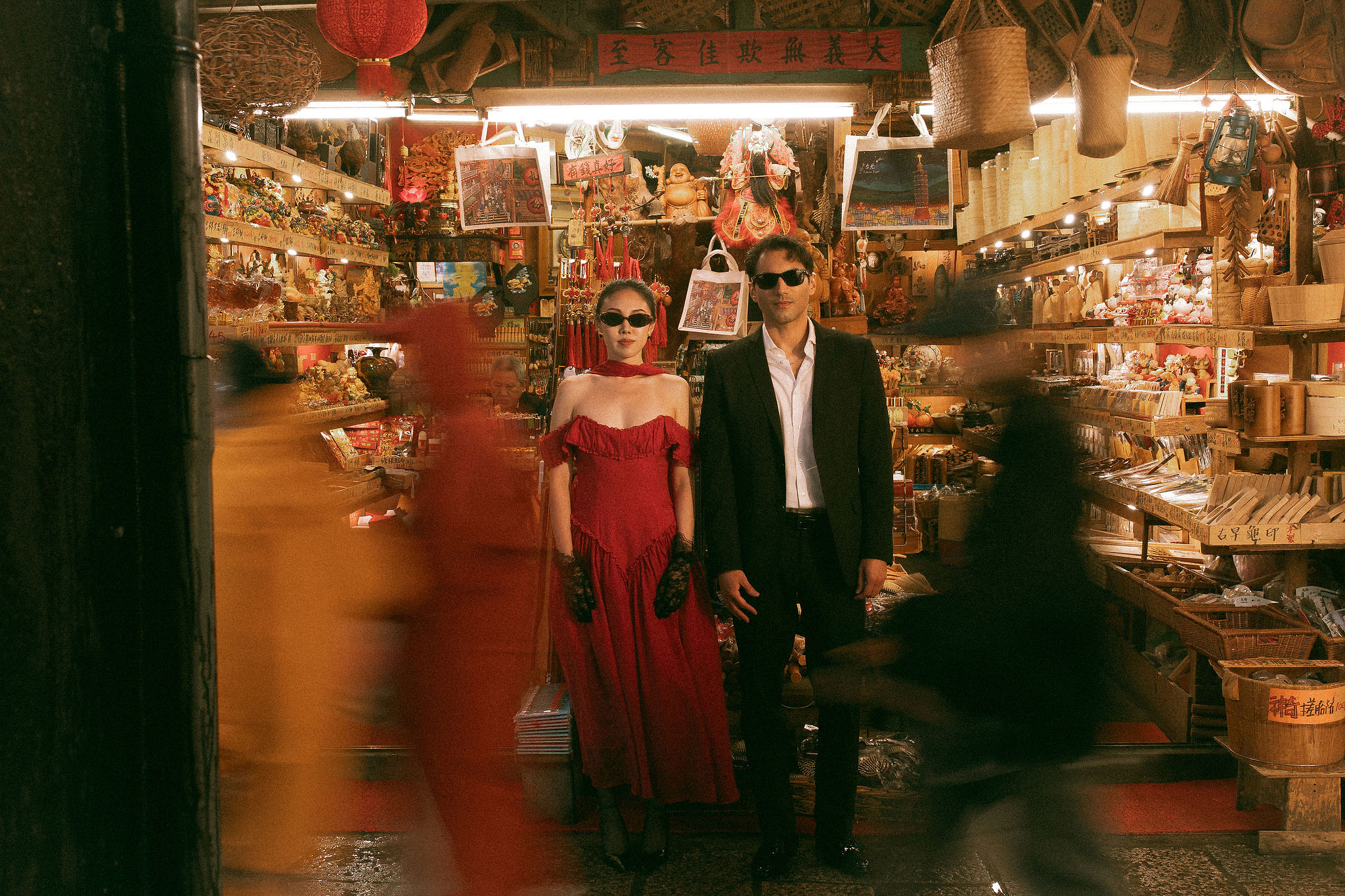 Taiwan Pre-Wedding Photoshoot | Bopiliao Historical Block, Nanya Rocks, Jinguashi & Jiufen at Jiufen pre-wedding photo