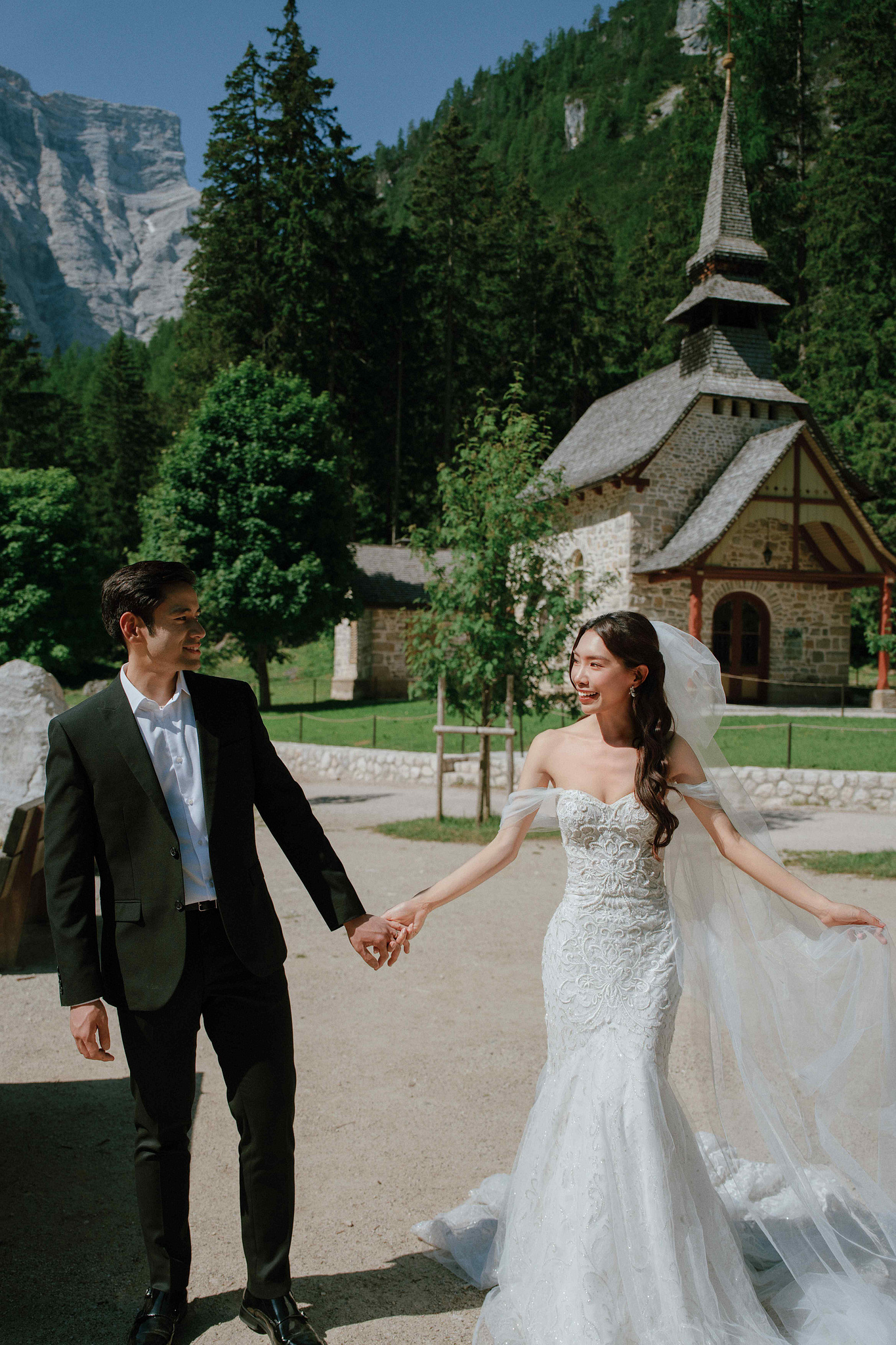 Dolomites Post-Wedding Photoshoot | Lago di Braies, Seceda & Val di Funes at Lago di Braies pre-wedding photo