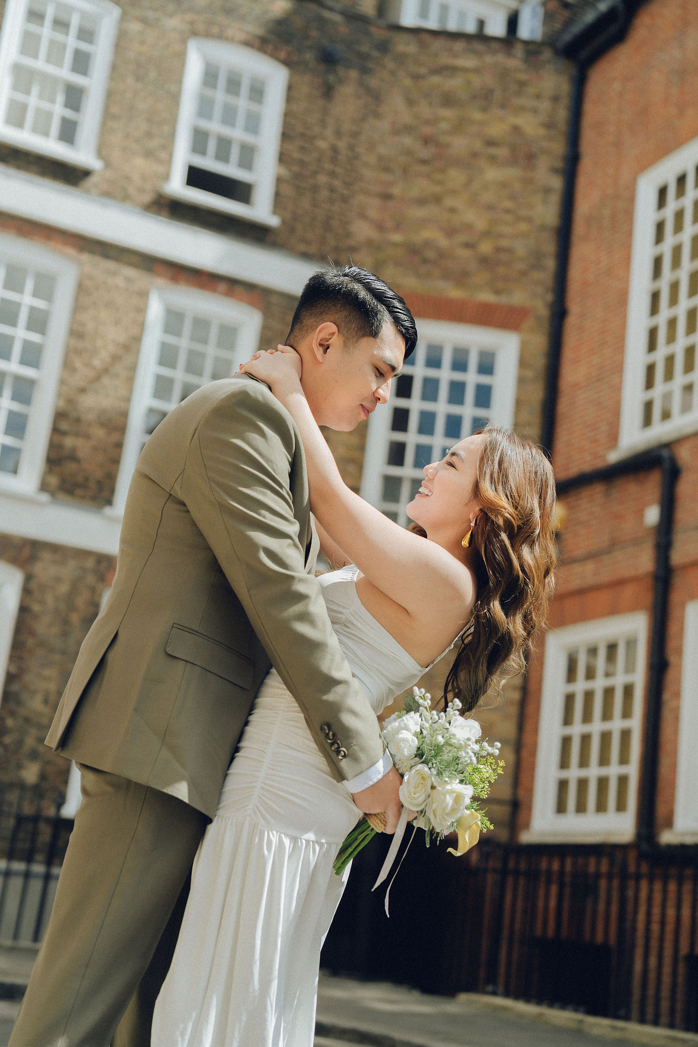 London Pre-Wedding Photoshoot | Westminster, St. Paul’s Cathedral & London Streets at London Streets pre-wedding photo