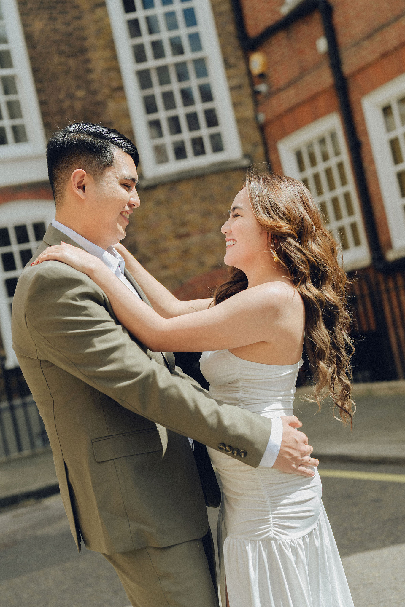 London Pre-Wedding Photoshoot | Westminster, St. Paul’s Cathedral & London Streets at London Streets pre-wedding photo