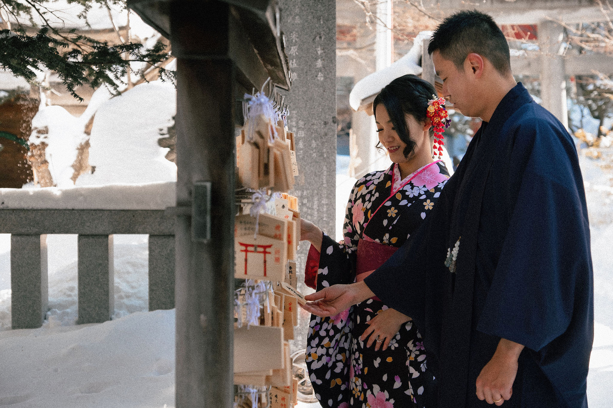 Hokkaido Pre-Wedding Photoshoot with Iyahiko Shrine, Nakajima Park, Moerenuma Park & Otaru Canal at Yahiko Shrine pre-wedding photo
