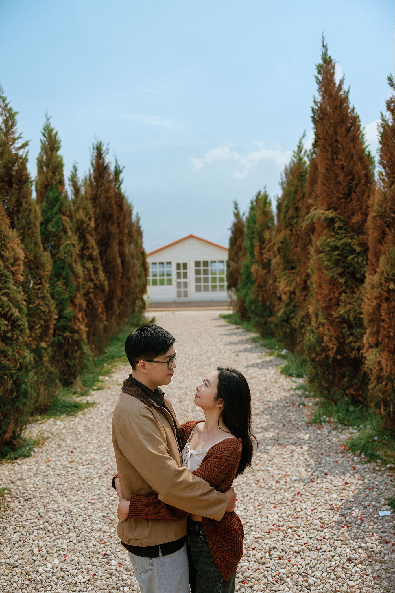 Lijiang, Yunnan Pre-Wedding Photoshoot | Spruce Meadow, Blue Moon Valley, Yulong Snow Mountain & Shuhe Ancient Town at Yulong Snow Mountain pre-wedding photo
