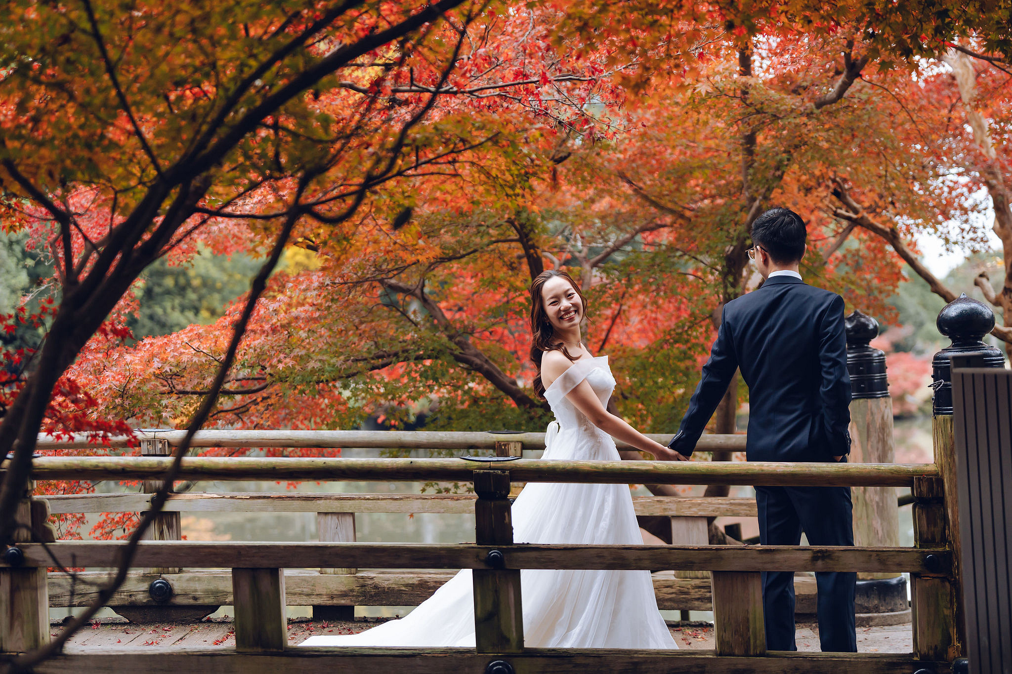 Kyoto Pre-Wedding Photoshoot | Kamo River, Nara Deer Park & Mt. Wakakusa at Nara Deer Park pre-wedding photo