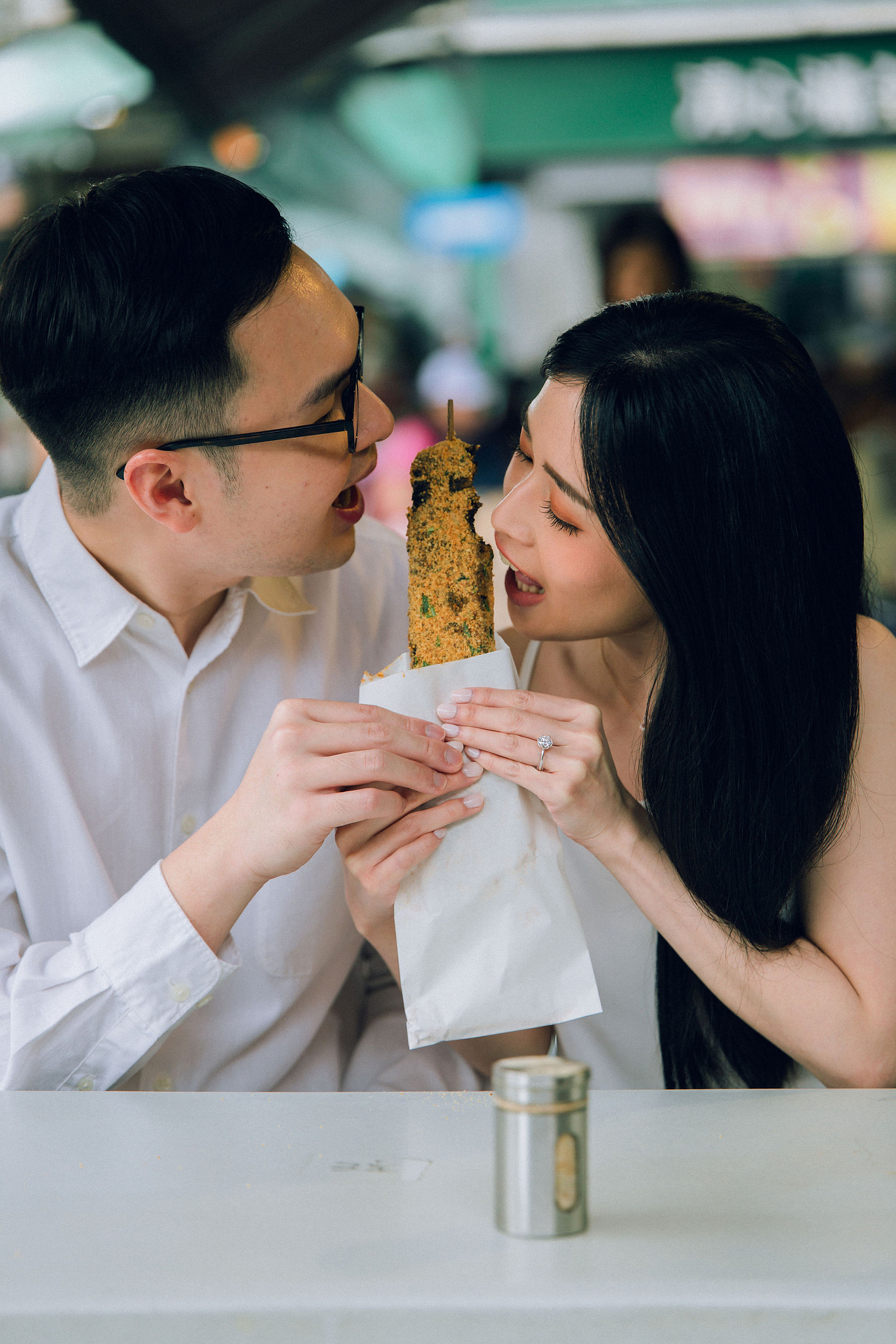 Taiwan Pre-Wedding Photoshoot | Dadaocheng, Shifen & Jiufen at Da Dao Cheng pre-wedding photo