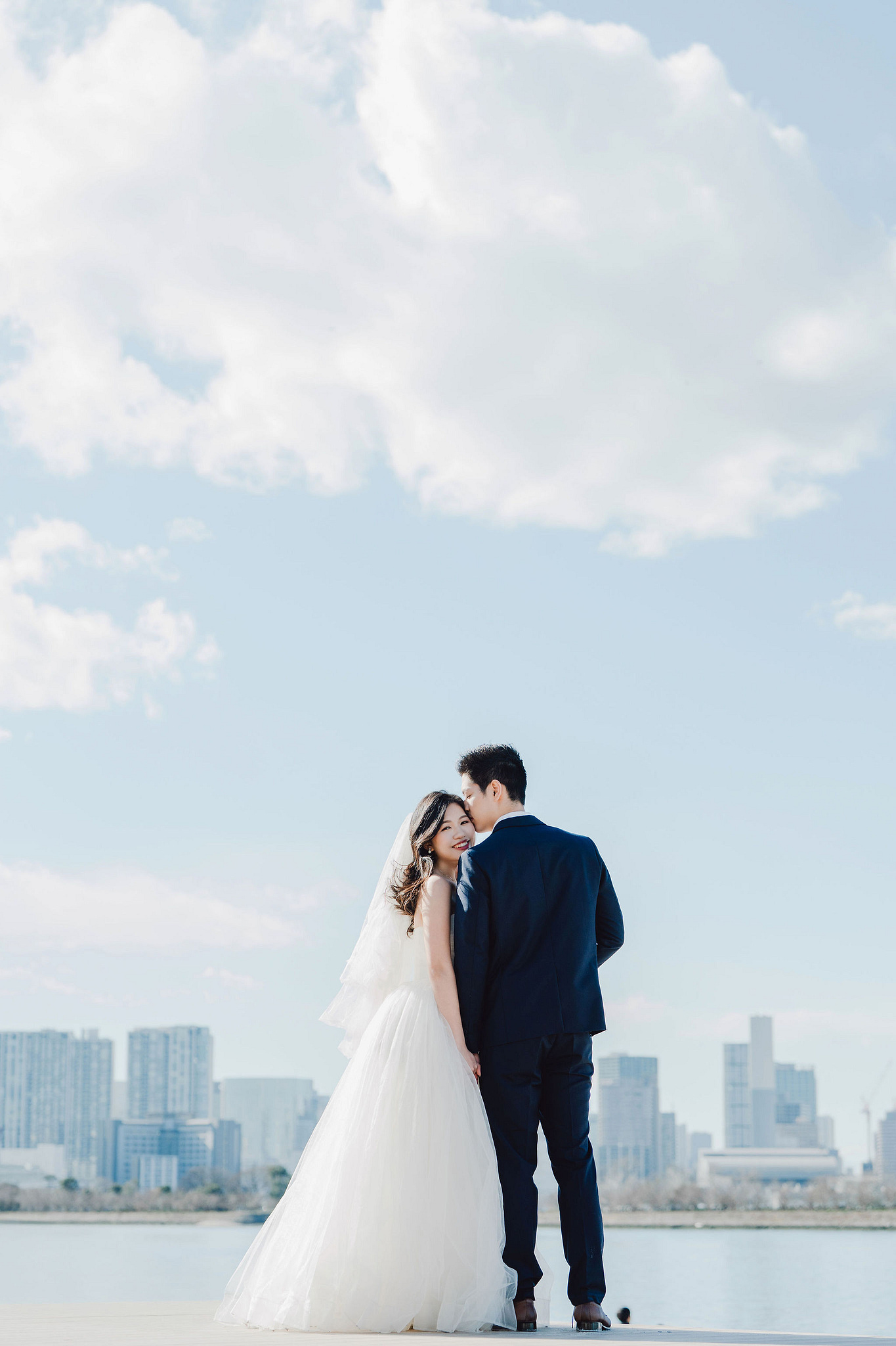 Tokyo Pre-Wedding Photoshoot | Tokyo Shrine, Tokyo Beach & Shibuya at Tokyo Beach pre-wedding photo