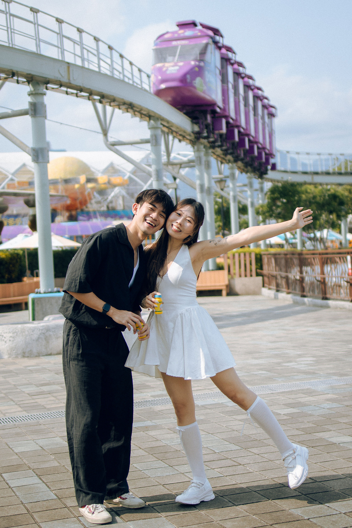 Taiwan Pre-Wedding Photoshoot | Dadaocheng & Children's Amusement Park at Children's Amusement Park pre-wedding photo