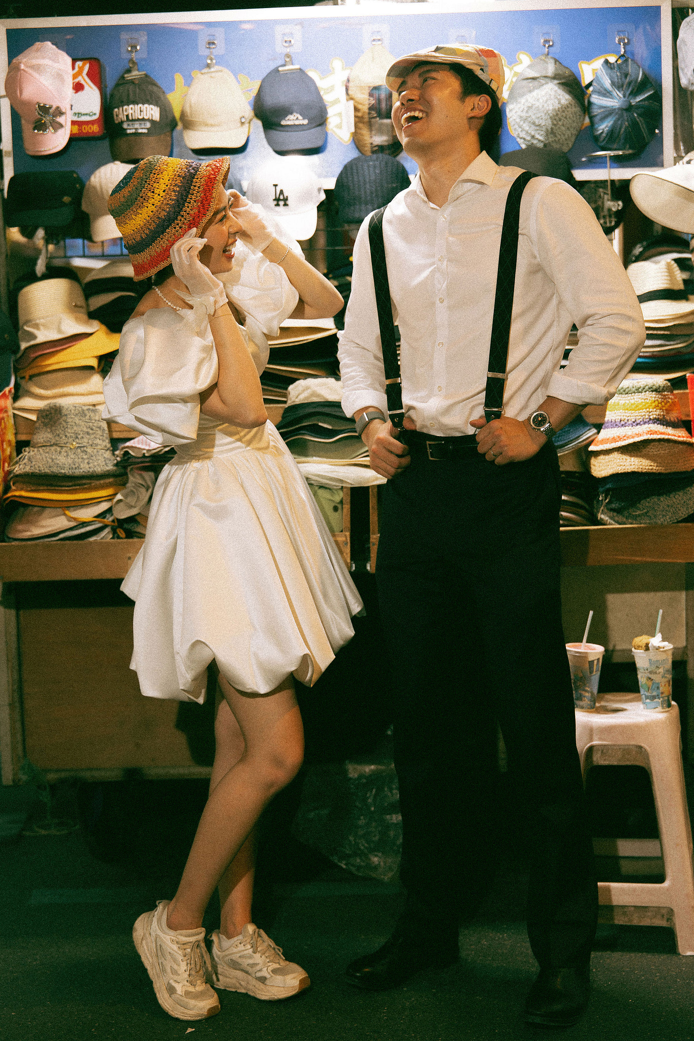 Taiwan Pre-Wedding Photoshoot Traditional Garden Qi Pao Experience Yangmingshan Vintage Night Market Shoot at Night Market pre-wedding photo
