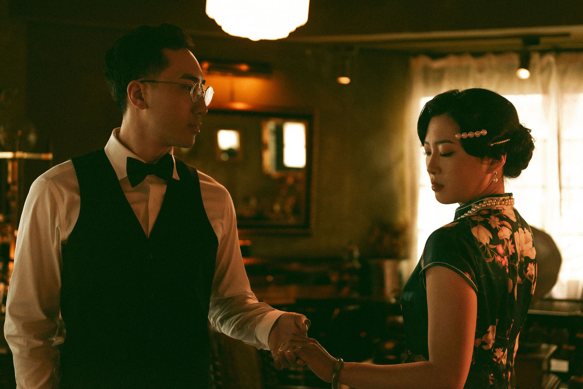 Taiwan Pre-Wedding Photoshoot | Cafe Chamber, Yangmingshan & Huaxi Street Night Market at Cafe Chamber pre-wedding photo