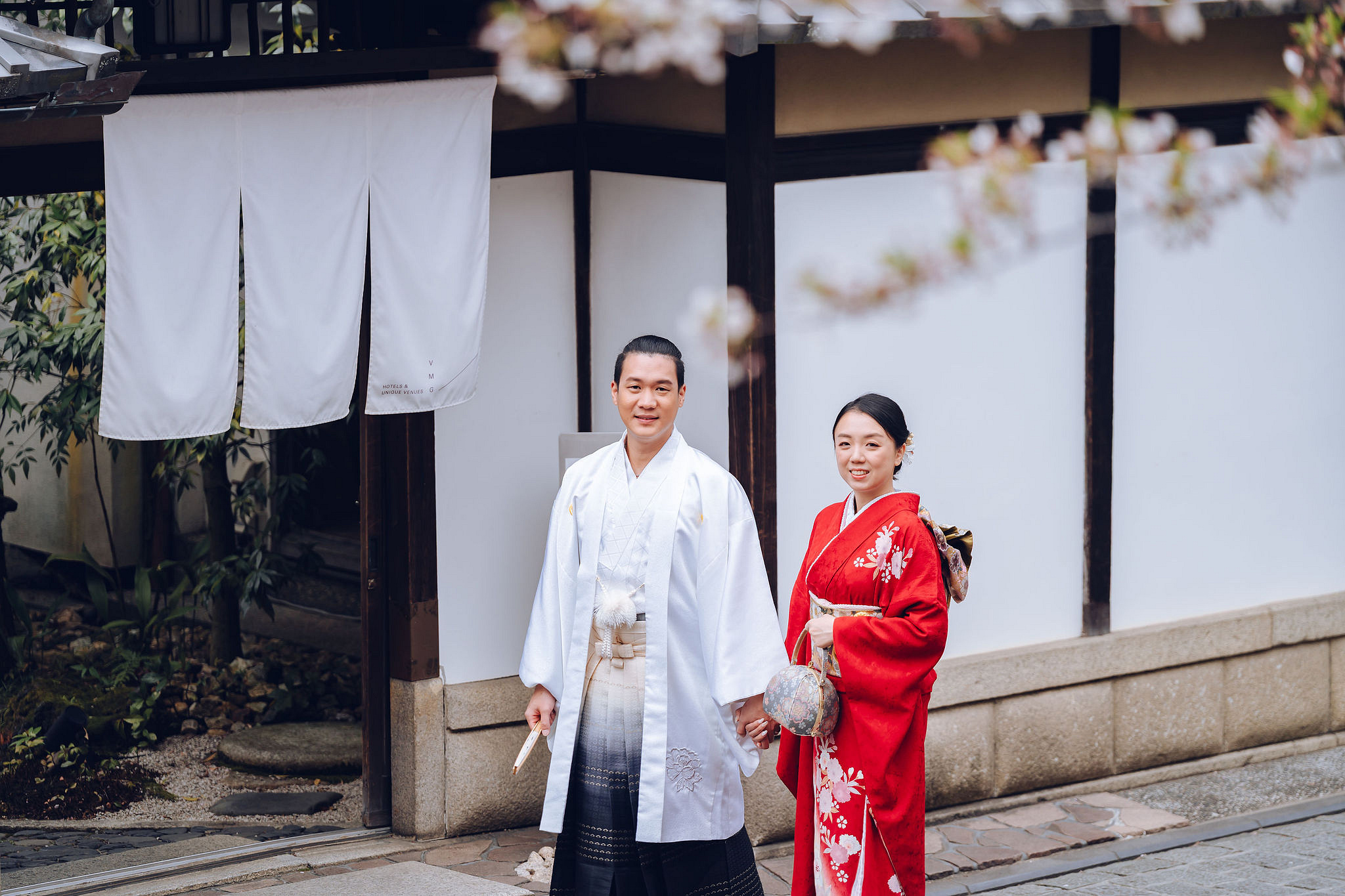 Kyoto Pre-Wedding Photoshoot | Historic Higashiyama Streets, Keage Incline & Nara Park at Higashiyama & Yasaka Pagoda pre-wedding photo