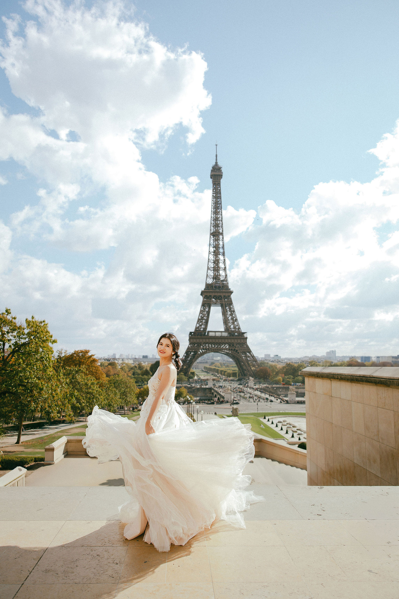 Paris Pre-Wedding Photoshoot | Place du Trocadéro, Avenue de Camoëns, Parisian Café, Tuileries Garden & Louvre at Place du Trocadéro pre-wedding photo