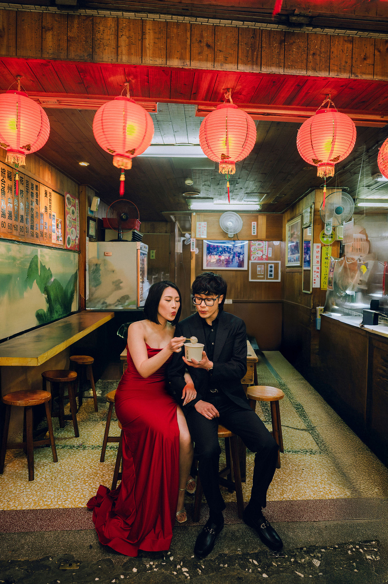 Taiwan Pre-Wedding Photoshoot | Ximending, Lengshuikeng & Jiufen at Jiufen pre-wedding photo
