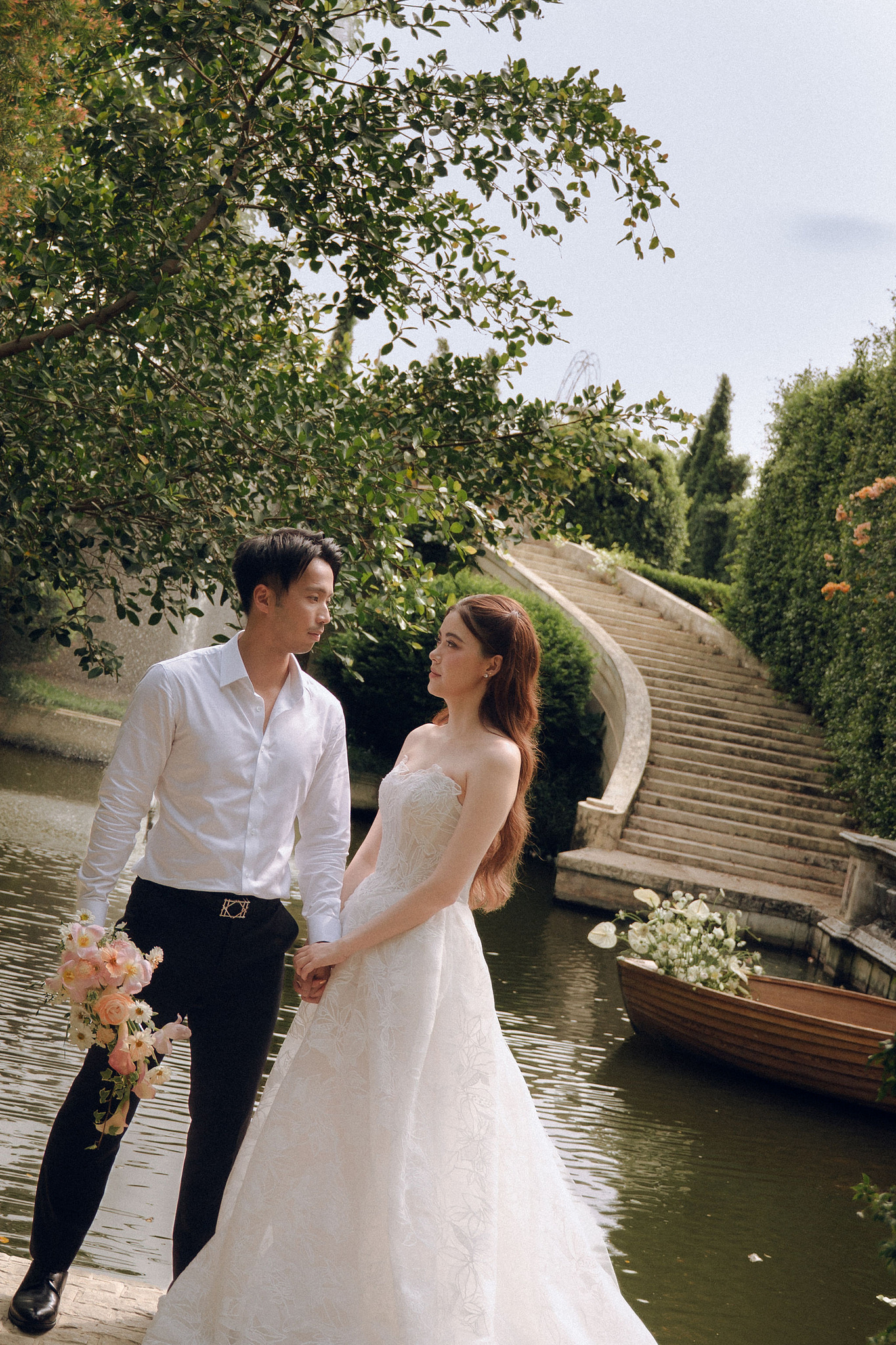 Ho Chi Minh Vietnam Pre-Wedding Photoshoot | European Film Studio, Market Streets & Saigon Bridge at Jardin de Rom pre-wedding photo